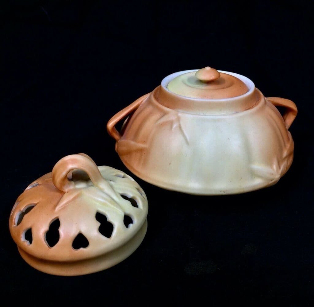 Antique Royal Worcester Porcelain Blush Ivory Pot Pourri Vase / 1923 photo Home Decor