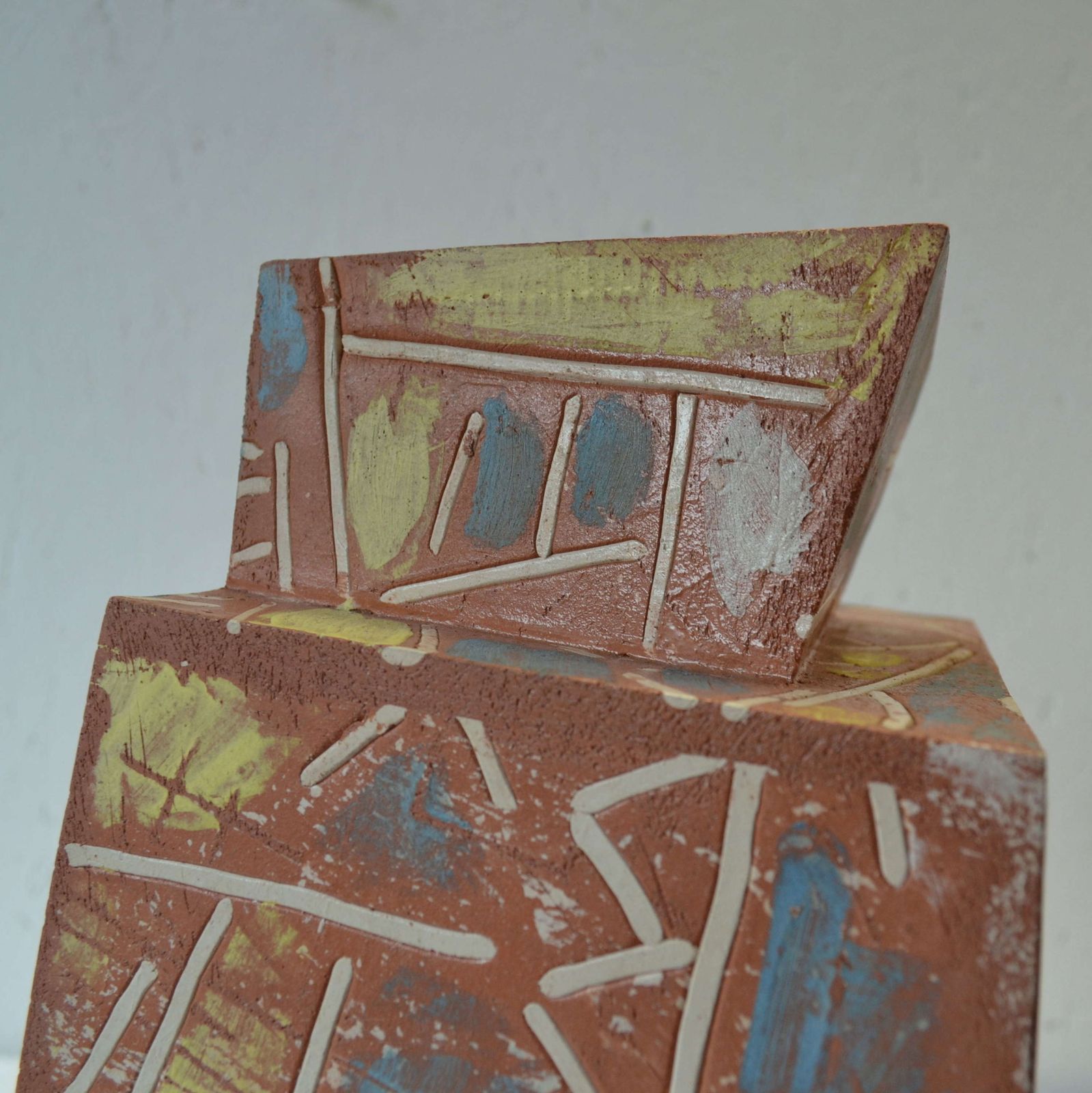 Terracotta Art Vase Decorated In Bright Colours photo 1500.0