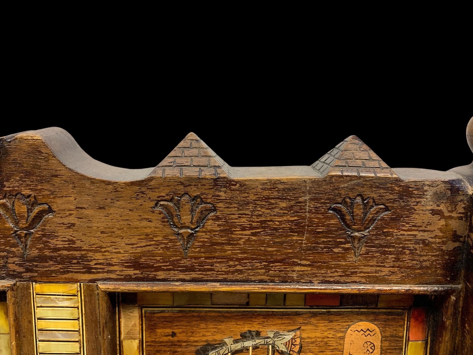 35000.0 A Fine 19th Century Egyptian Revival Set Of Three Furniture photo