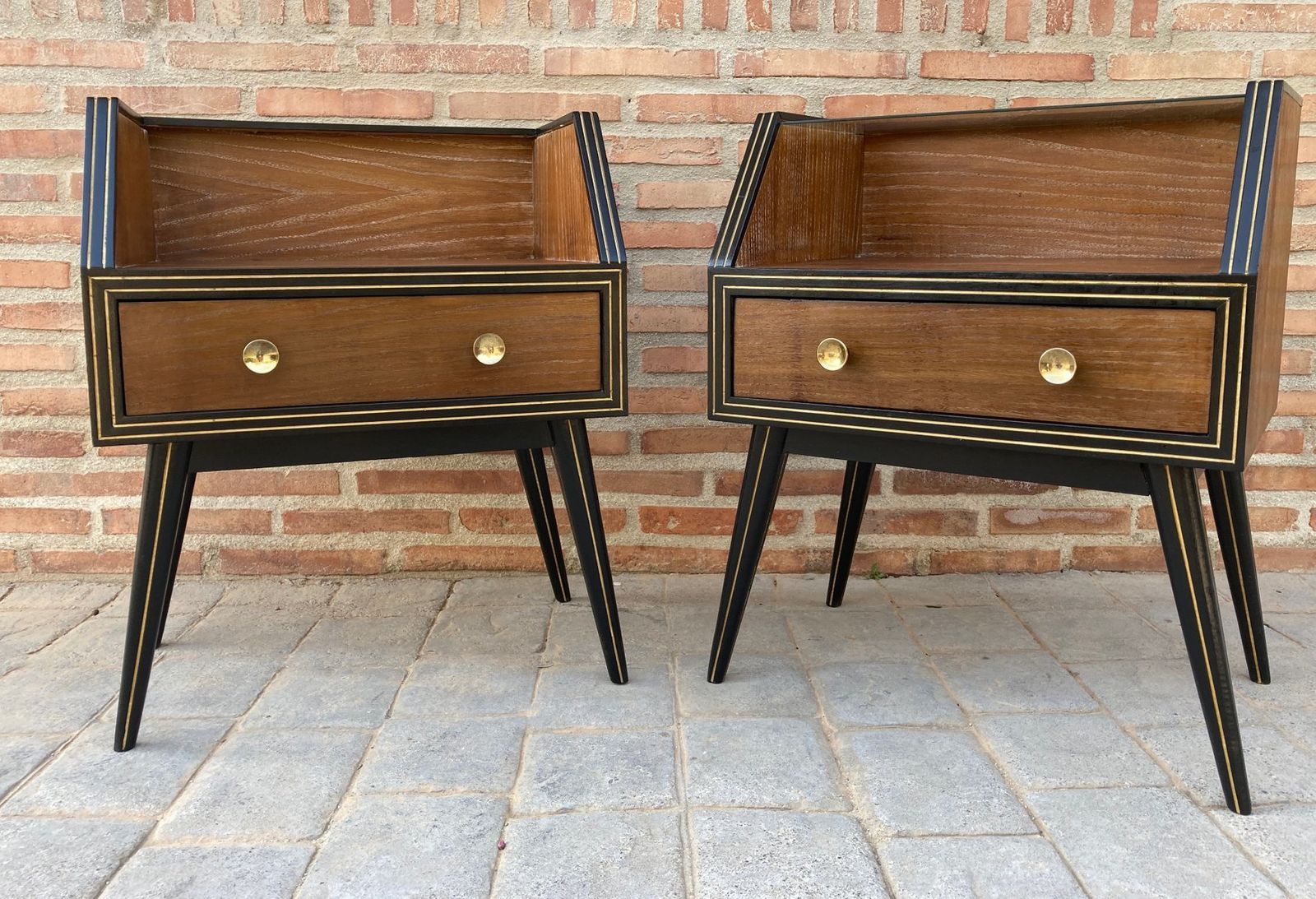 Mid Century Italian Glass Nightstands, 1960s, Set Of 2