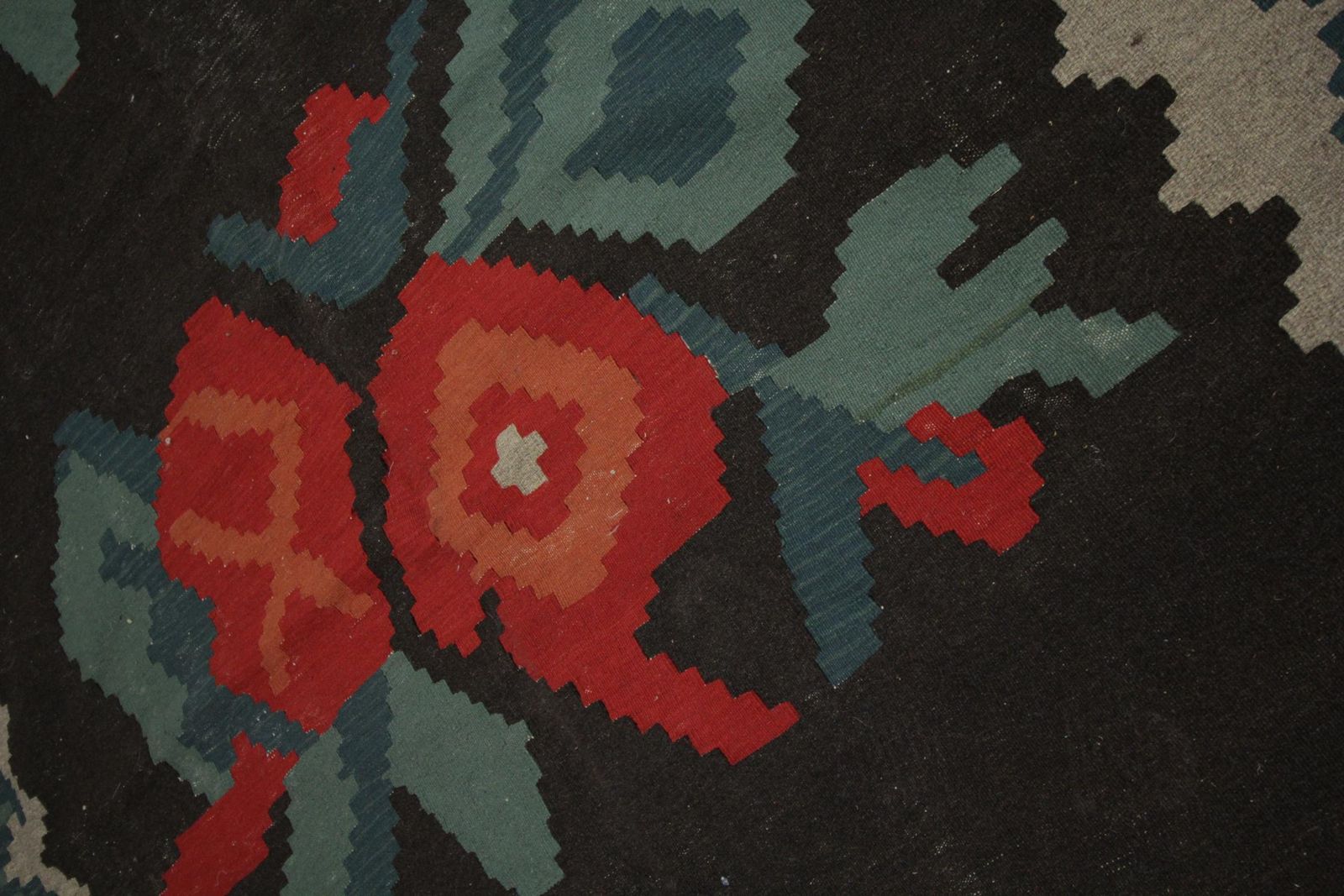 Handmade Kilims Vintage Carpet Floral Moldovan Kilim Rug photo Textiles