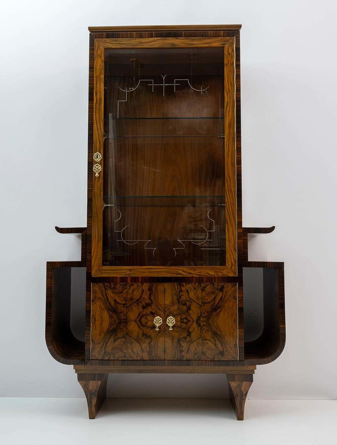 Art Dèco Italian Walnut Vitrines Or Bar Display Cabinet, 1925 photo 3297.0