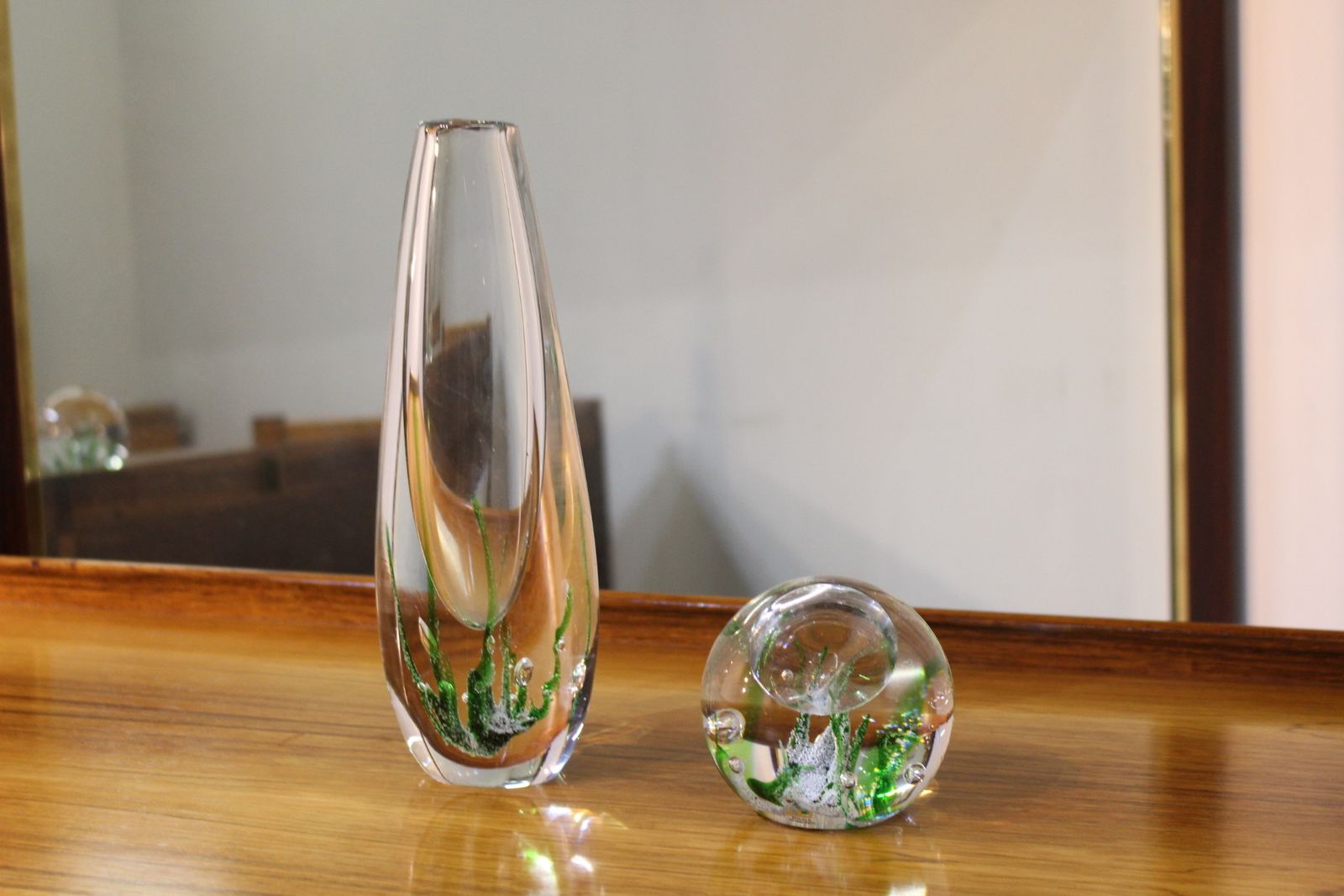 Kosta Glass Seaweed Paperweight Lh1809 By Vicke Lindstrand photo 105.0