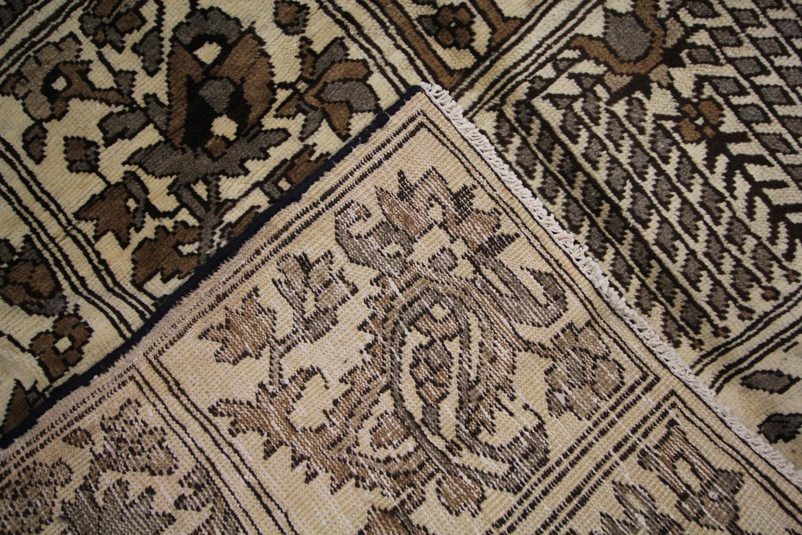 photo furniture Decorative Vintage Rug, Oak Brown Carpet, Tree Of Life All Over Rugs