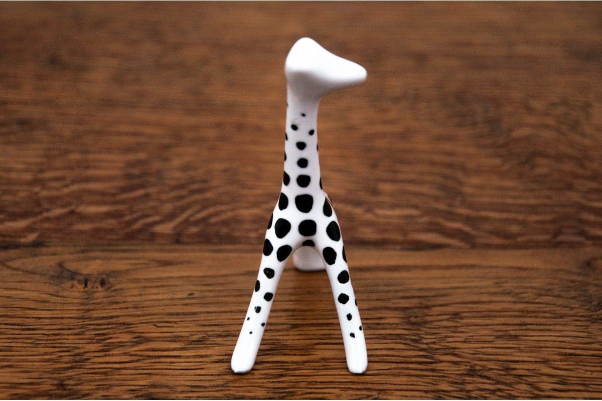 Porcelain Giraffe Figurine By ćmielów, Poland, 1960s. Design By Hanna Orthwein. photo for sale