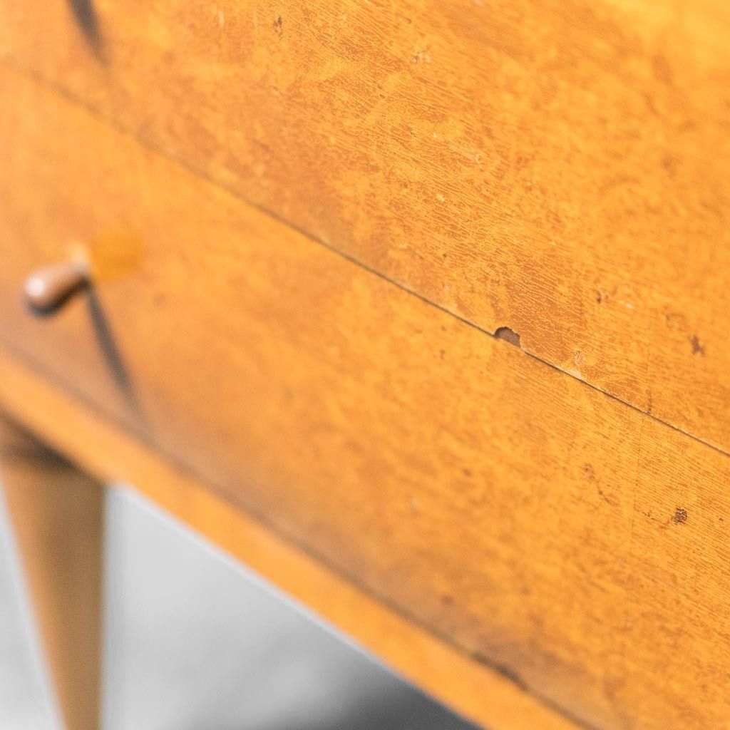 photo vintage Vintage 1940s Wooden Mirror Chest Of Drawers