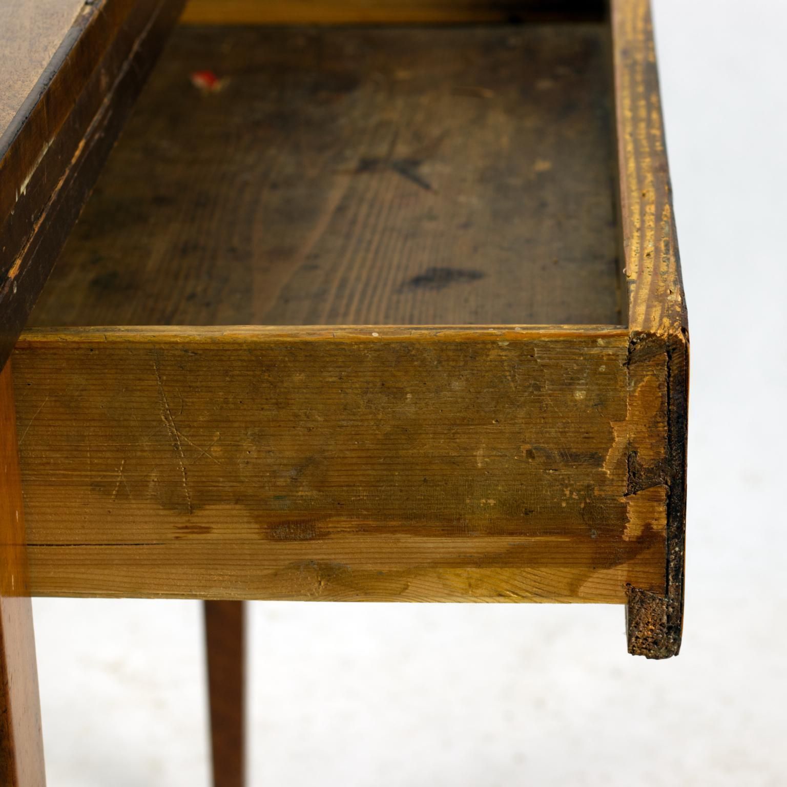 photo vinterior Biedermeier Table, 19th Century