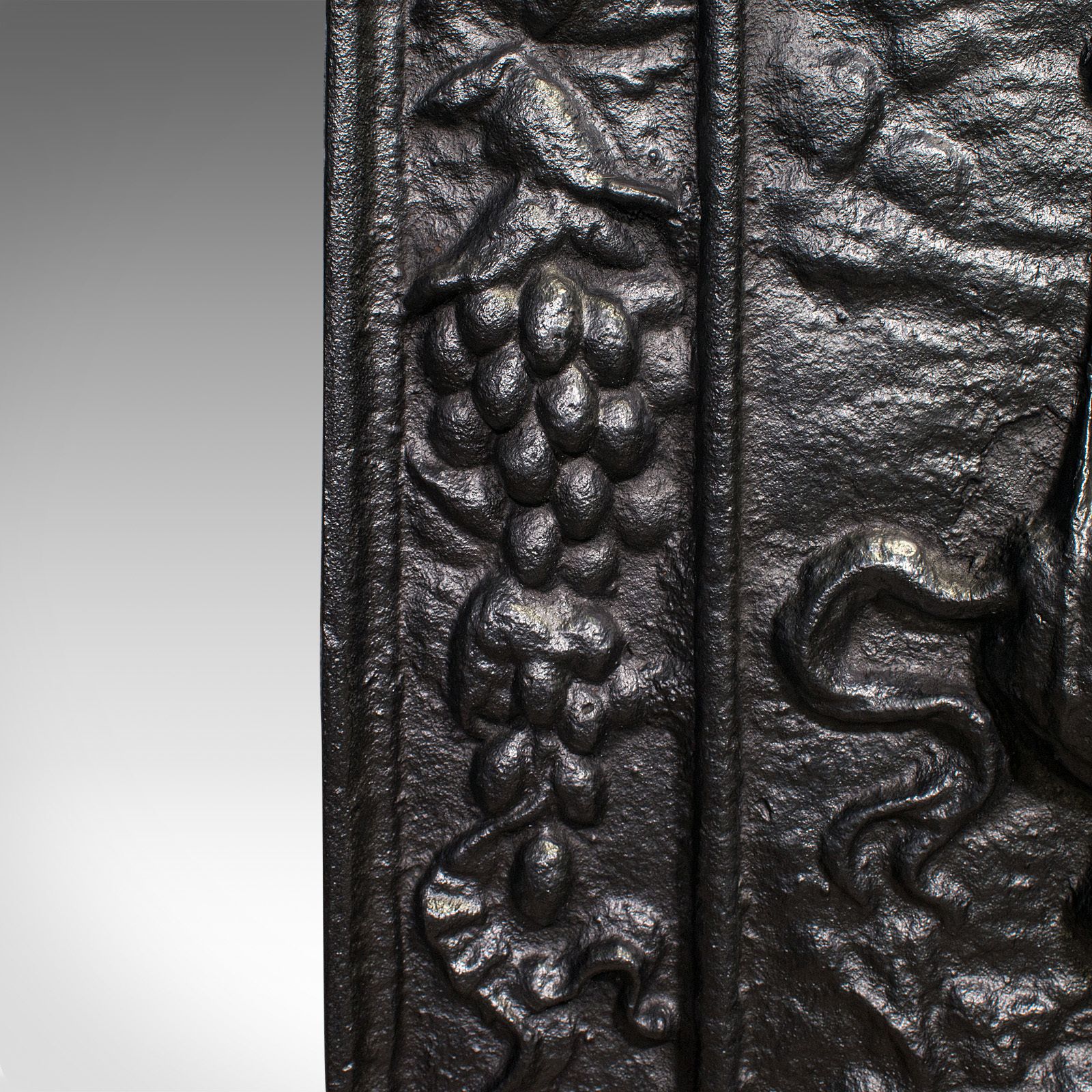 photo furniture Antique Decorative Fire Back, English, Cast Iron, Fireplace Backrest, C.1900
