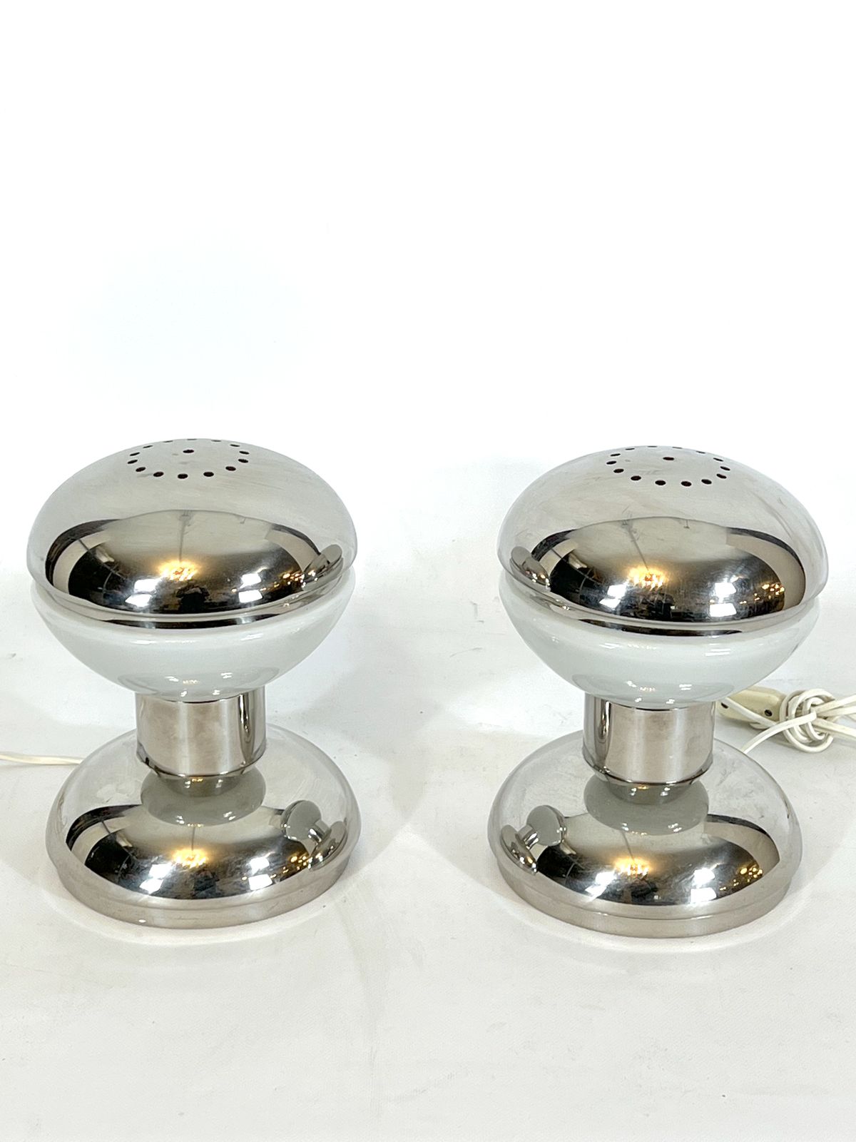 Goffredo Reggiani, Chrome And Milk Glass Table Lamps From 70s photo Lighting