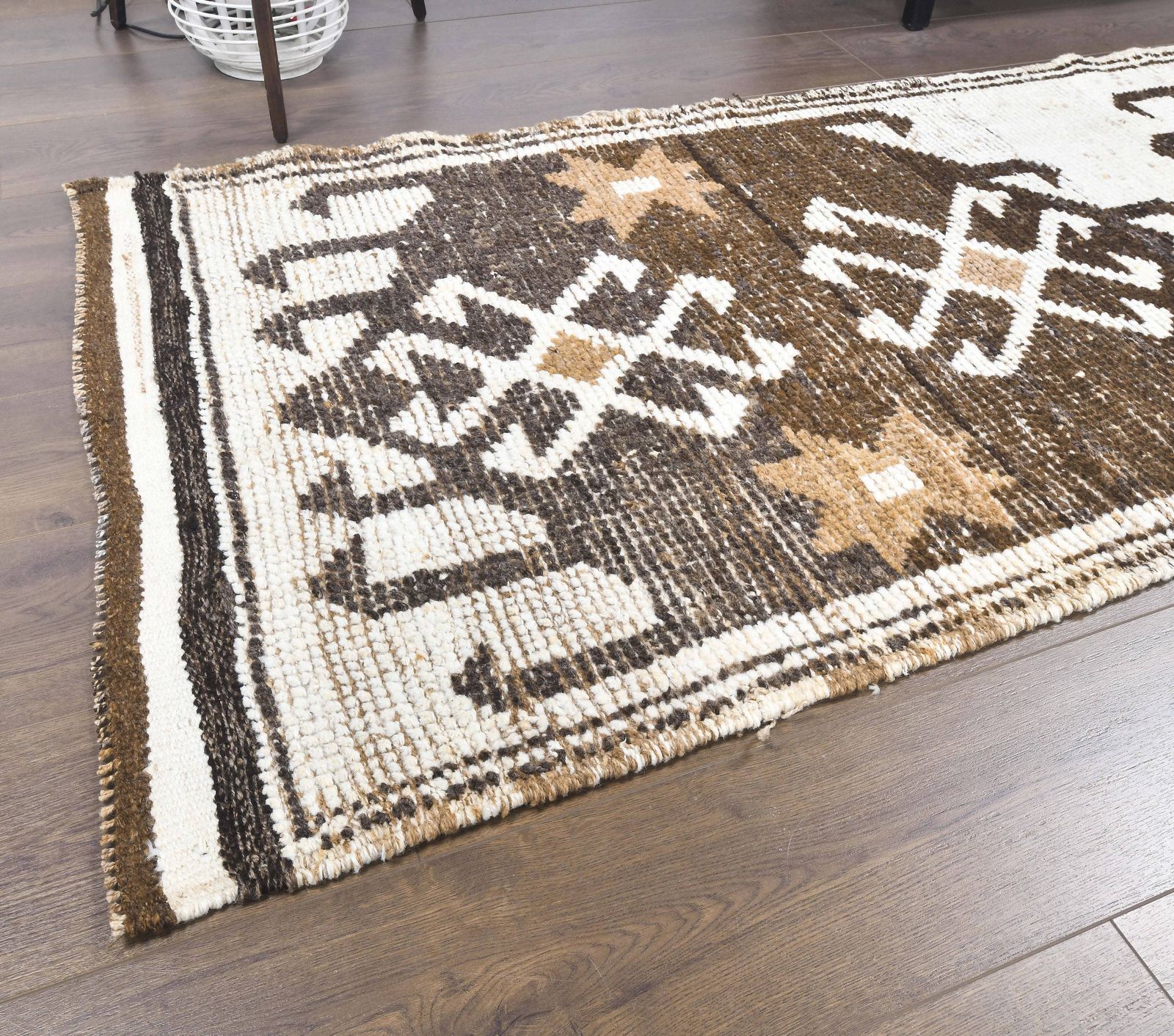 Boho Vintage Turkish Rug Runner, Oushak Handmade Wool Carpet, Hallway White Rugs, Farmhouse Decor, One Of A Kind, Unique Anatolian photo buy