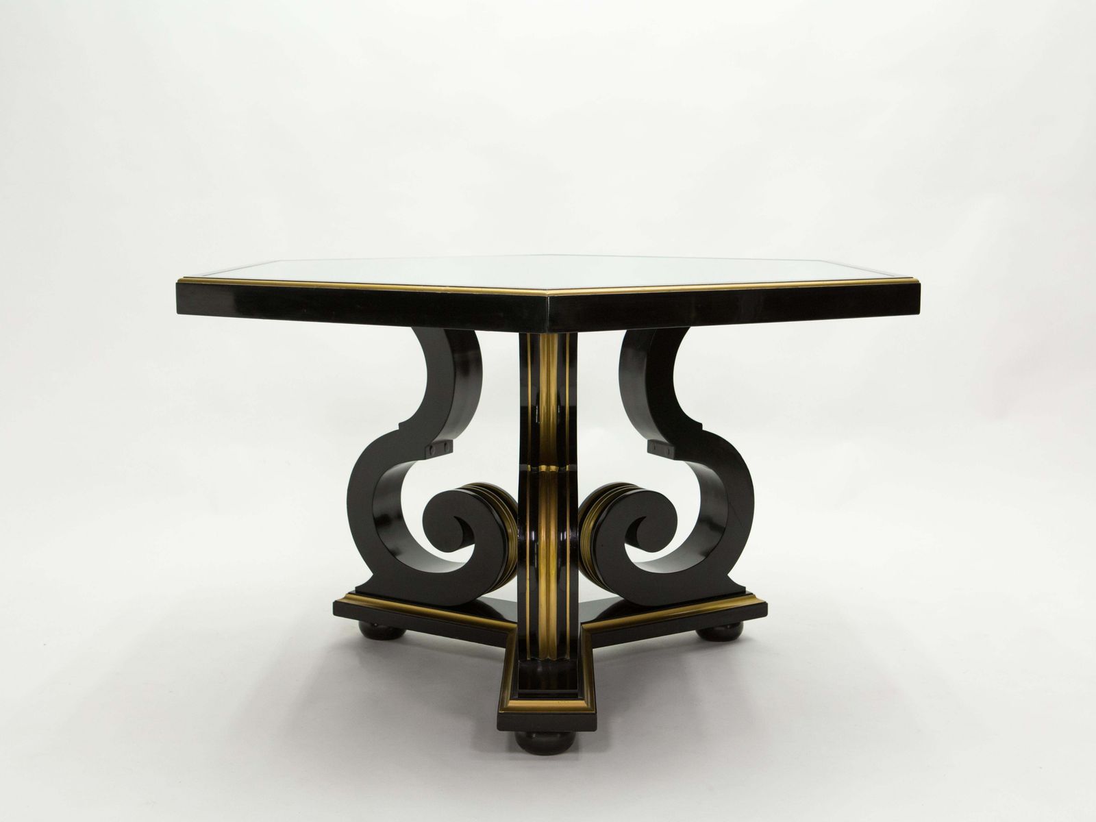 Table Maurice Hirsch néoclassique noire dorée à plateau miroir, années 1970 photo vinterior