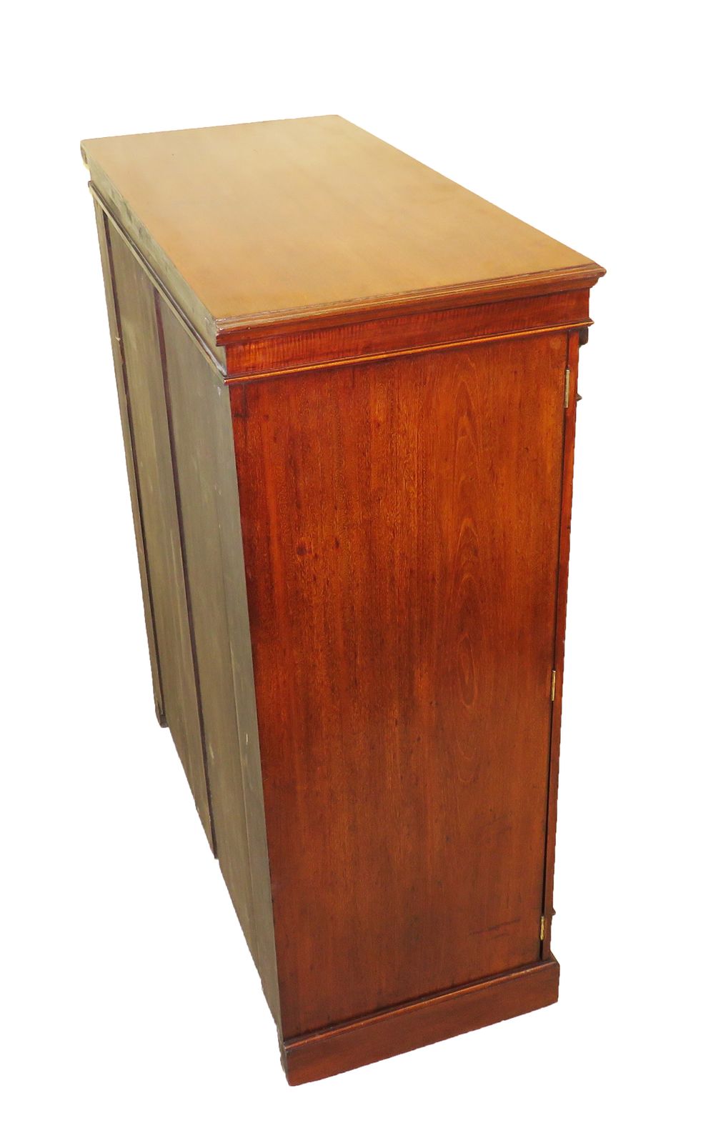 photo furniture 19th Century Mahogany Double Wellington Chest (England, Circa 1880)