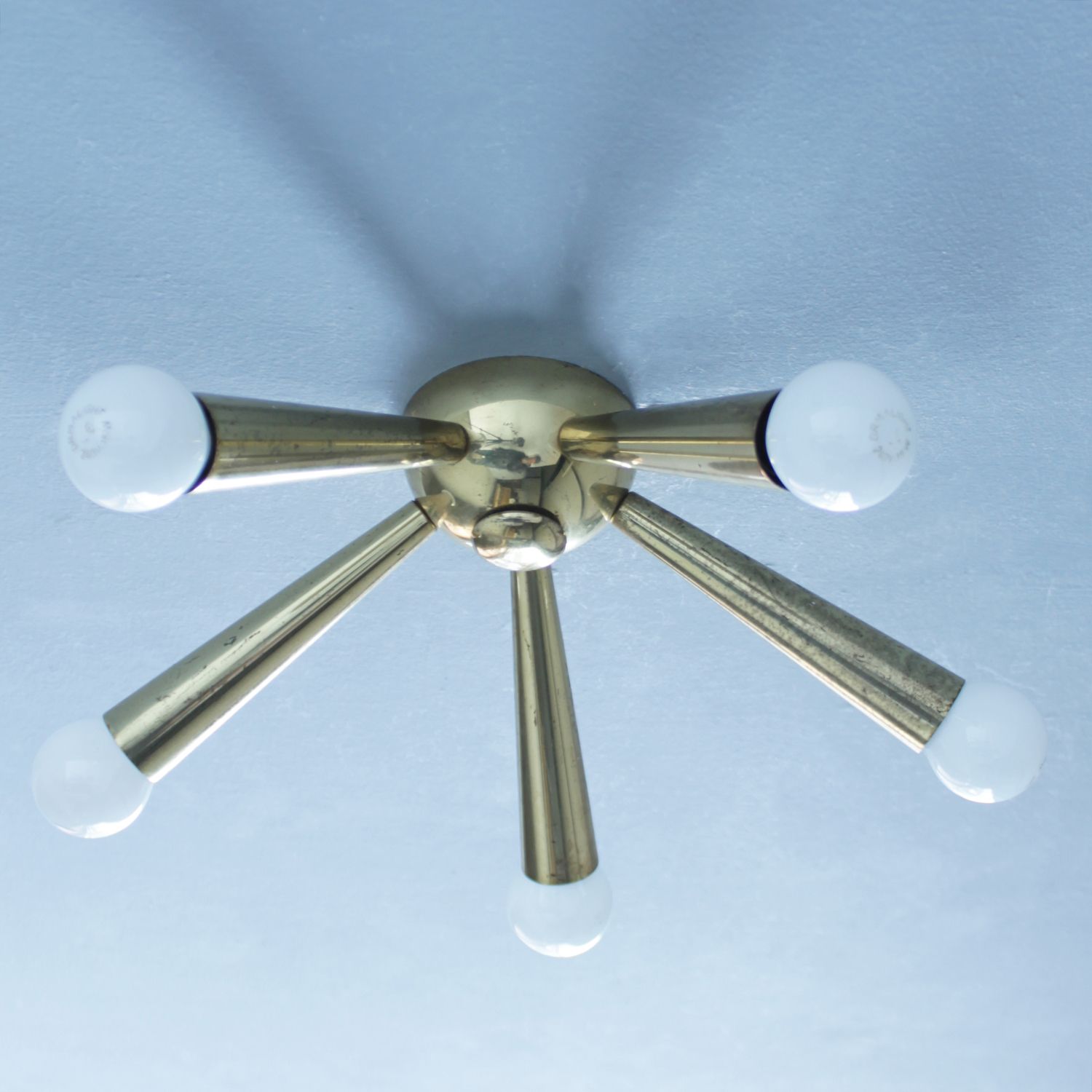 Italiaanse Messing Starburst Plafondlamp In De Stijl Van Arredoluce photo for sale