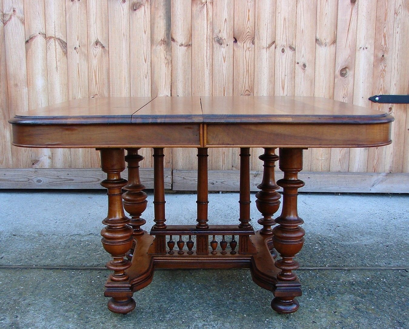 Oak Table From The Turn Of The 19th Century. photo 649.0
