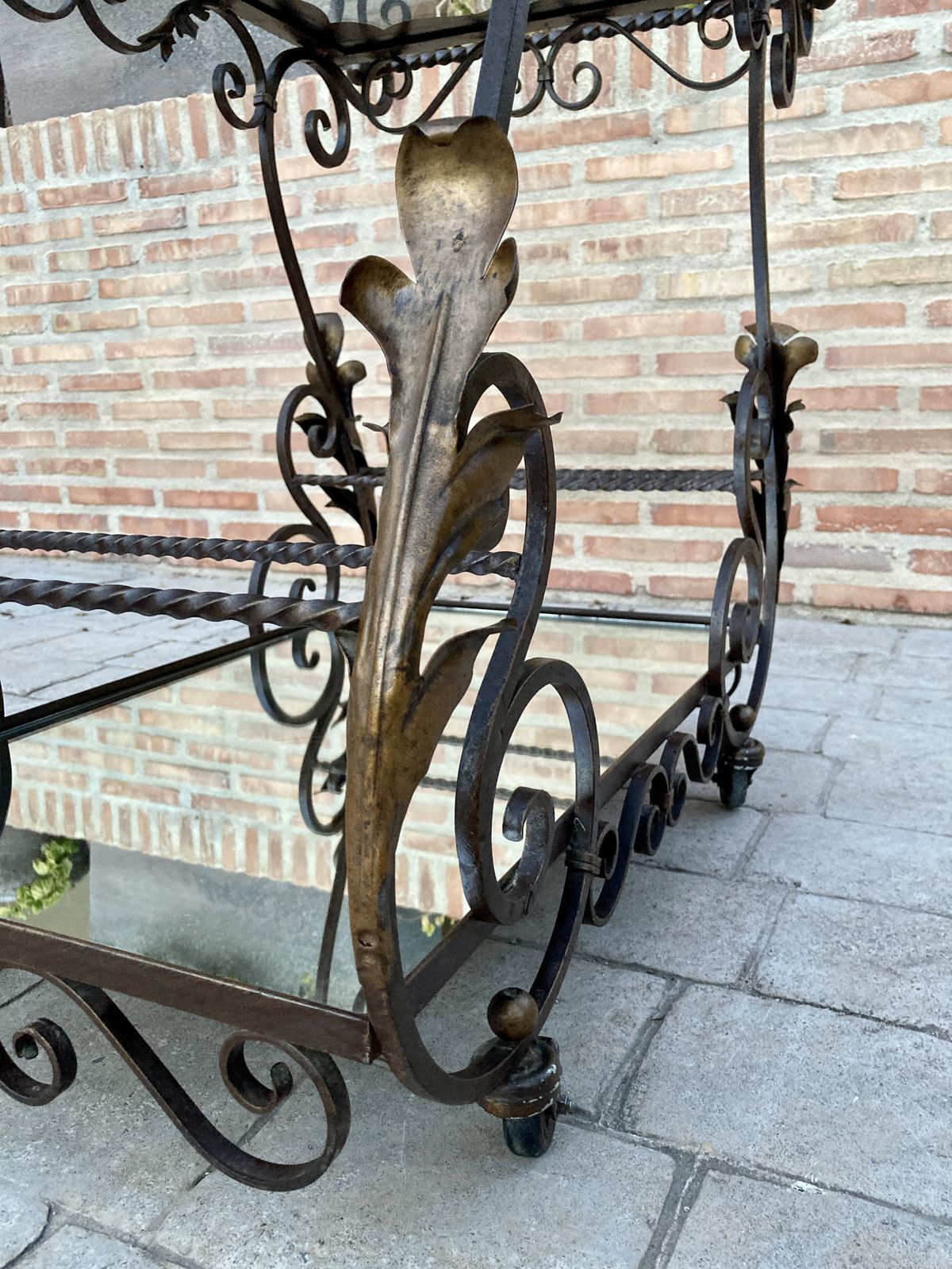 photo vinterior 19th Century French Table Iron Bar Cart With Wheels And Two Mirror Tops