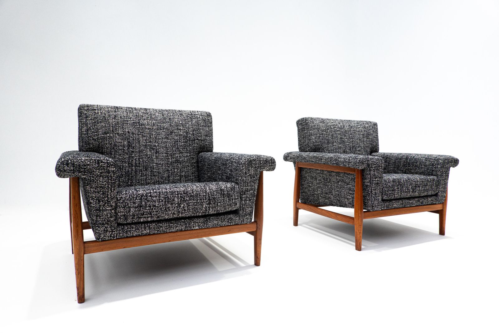 Mid Century Modern Pair Of Armchairs, Grey, Teak, Italy, 1960s   New Upholstery photo 7080.0