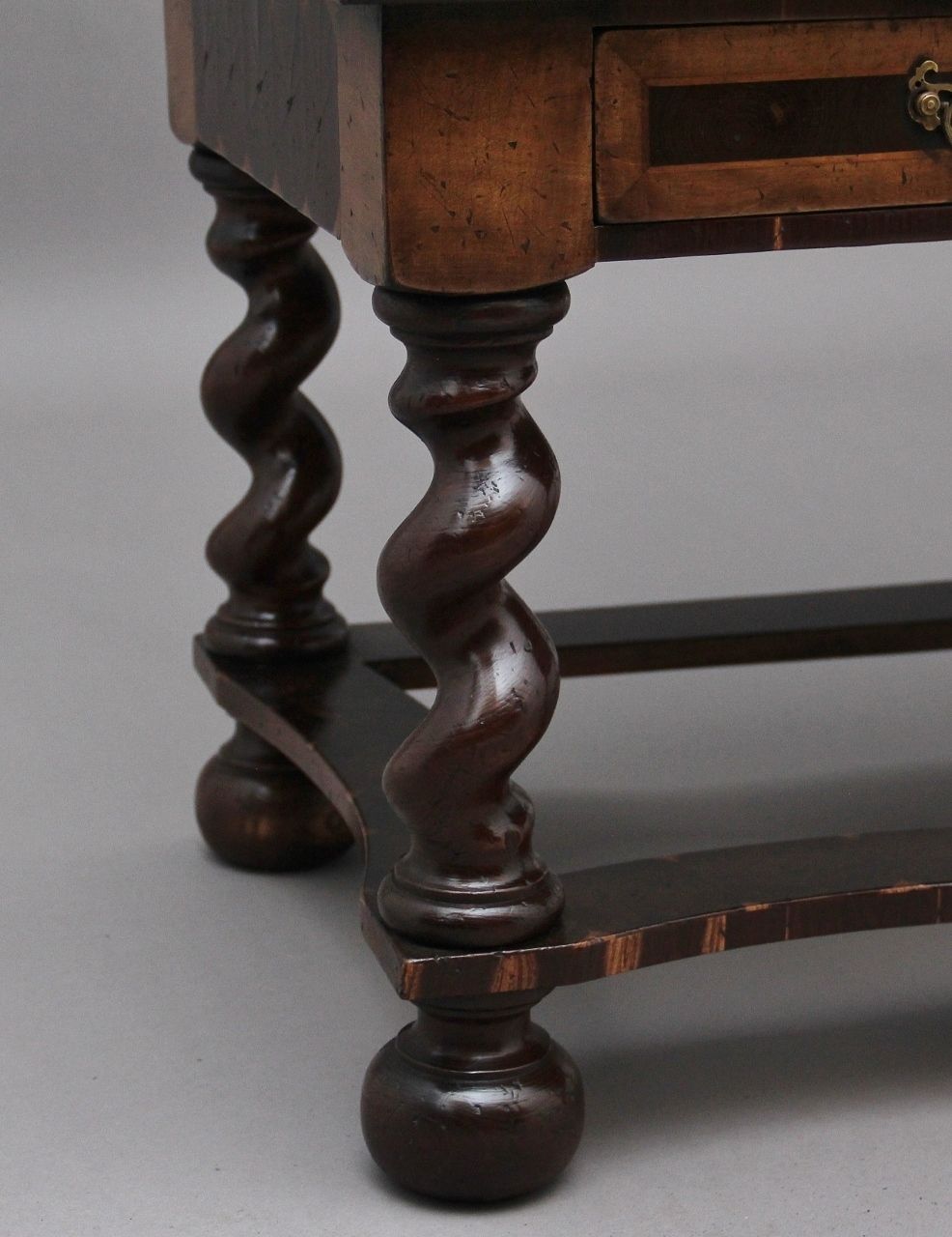 3550.0 Early 20th Century Laburnam Oyster Chest On Stand In The Style Of William & Mary photo