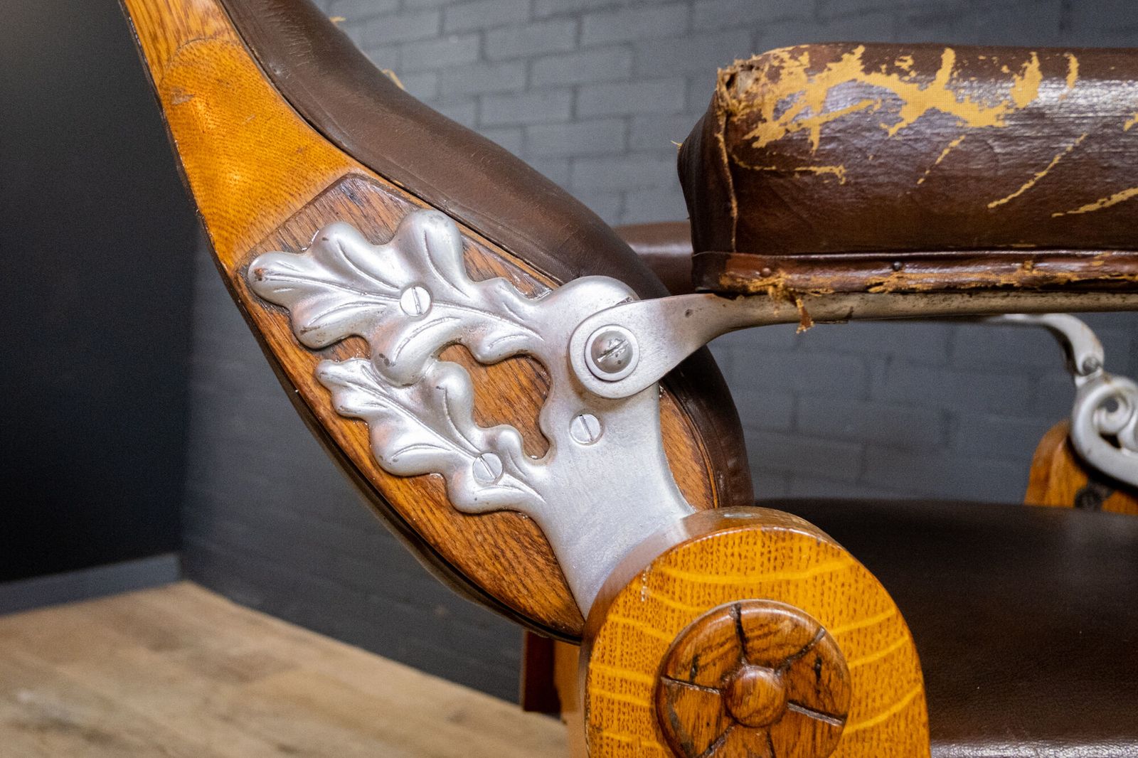 Art Deco Oak And Leather Barber Chair photo 1560.0