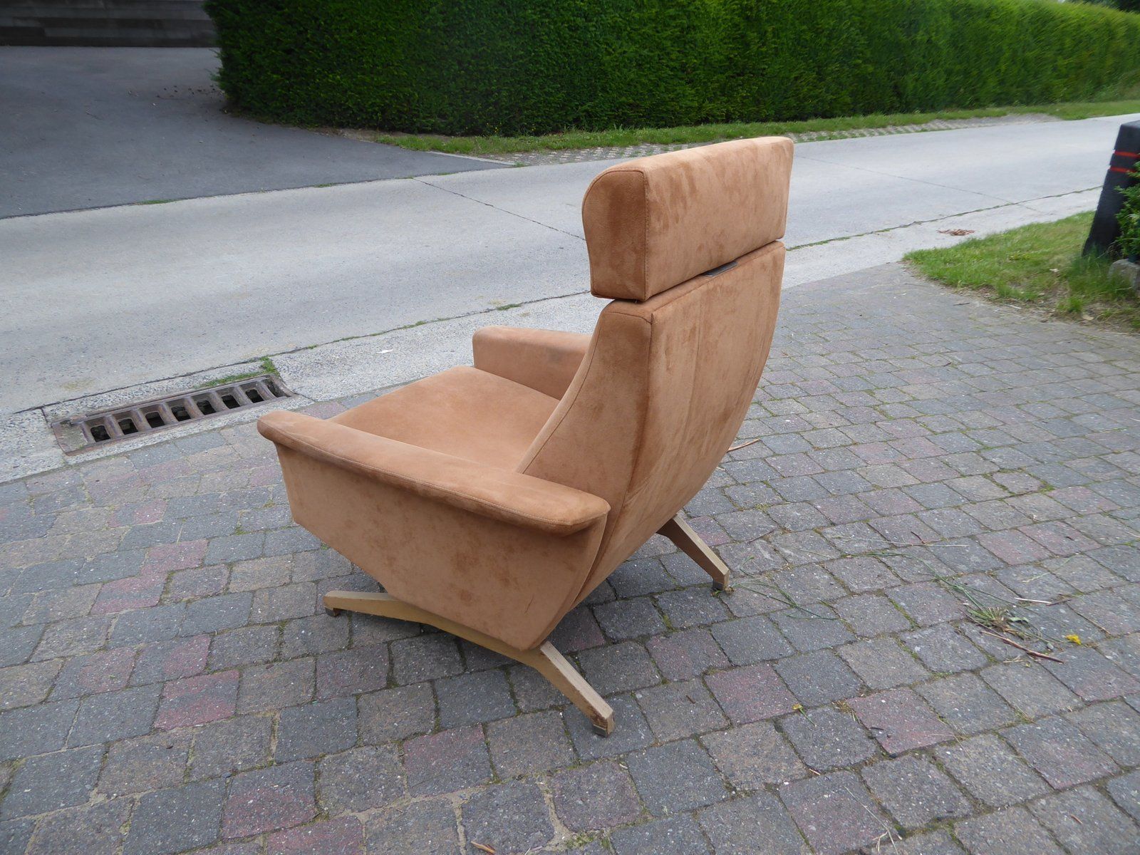 Shelby Lounge Chair By Georges Van Rijck For Beaufort photo 995.72