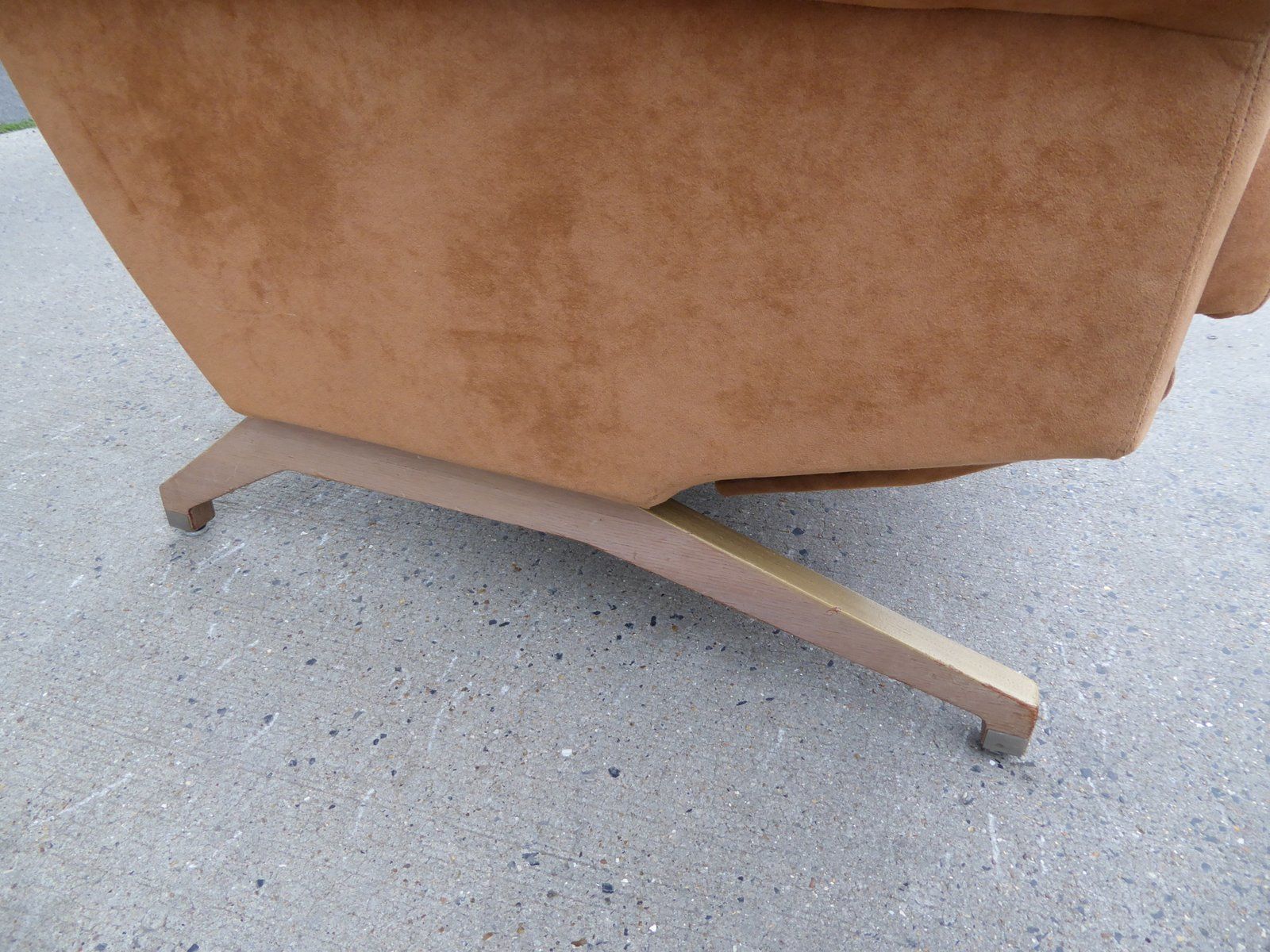 Furniture Shelby Lounge Chair By Georges Van Rijck For Beaufort photo