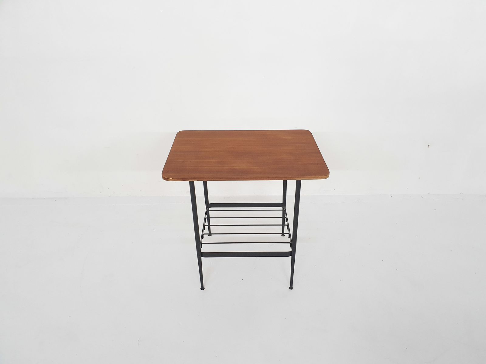 Klein Bijzettafeltje Van Teak En Metaal, Nederland, Ca. Jaren 1950 photo furniture