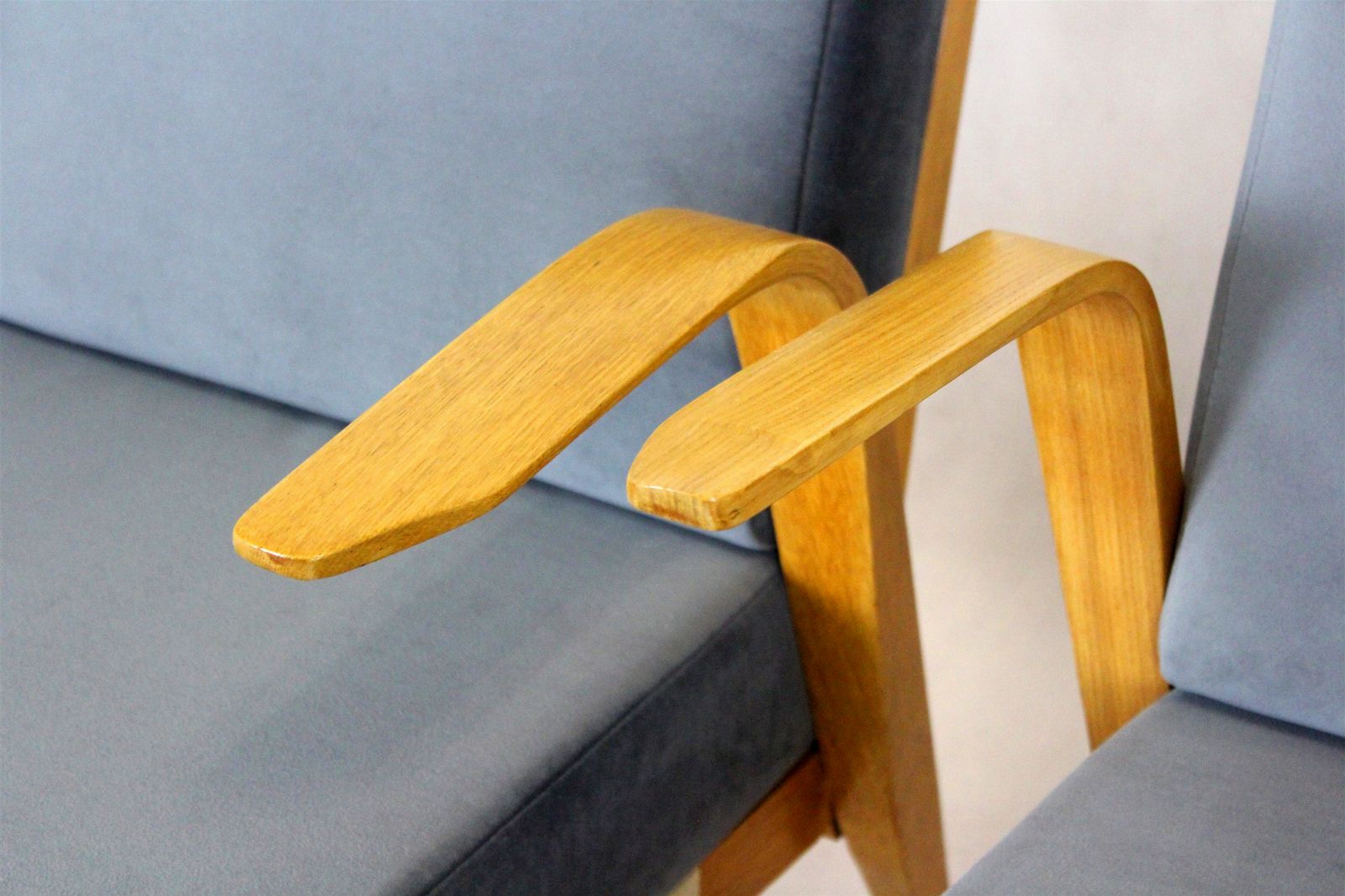 Mid Century Bentwood Armchairs From Drevozpracujici Druzstvo, 1962, Set Of 2 photo vinterior