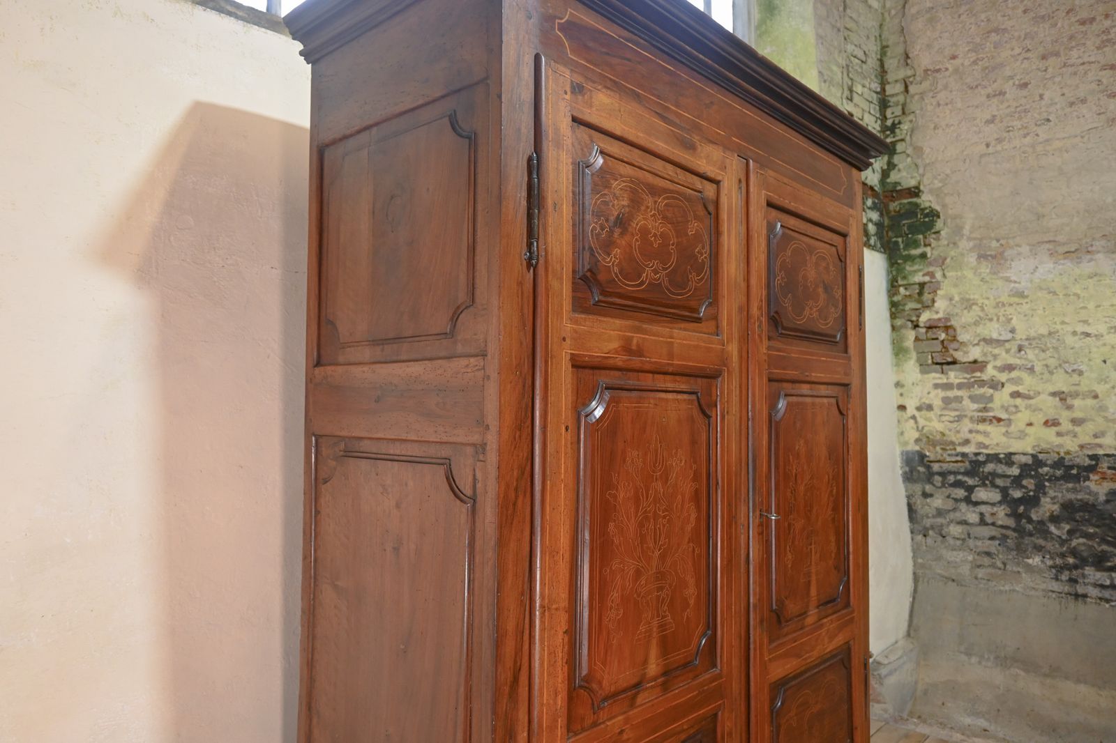 Large 18th Century Spanish   Catalonian Armoire photo buy