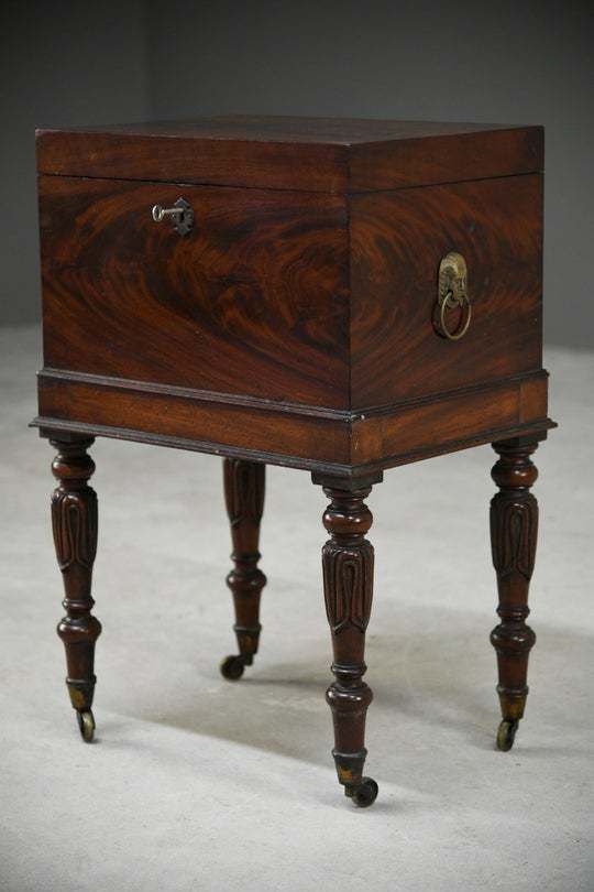 Georgian Mahogany Cellarette photo 995.0