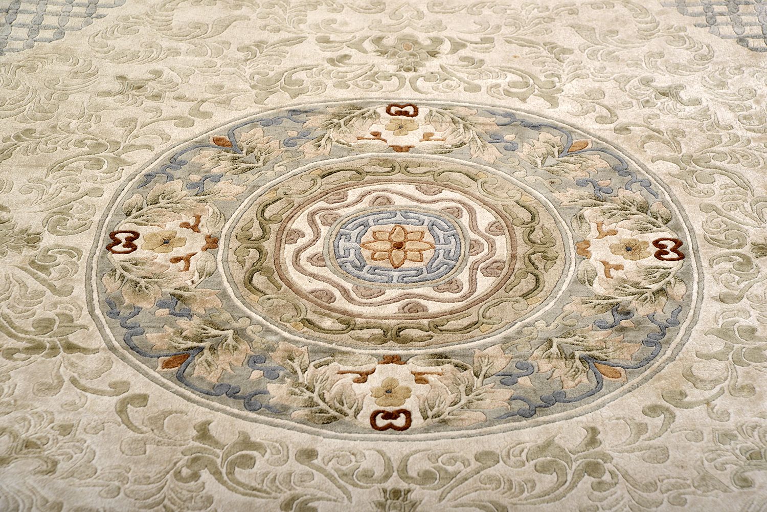 Textiles Large Oriental 20th Century Chinese  Silk Rug Cream Green Blue Rust Lotus Flowers photo