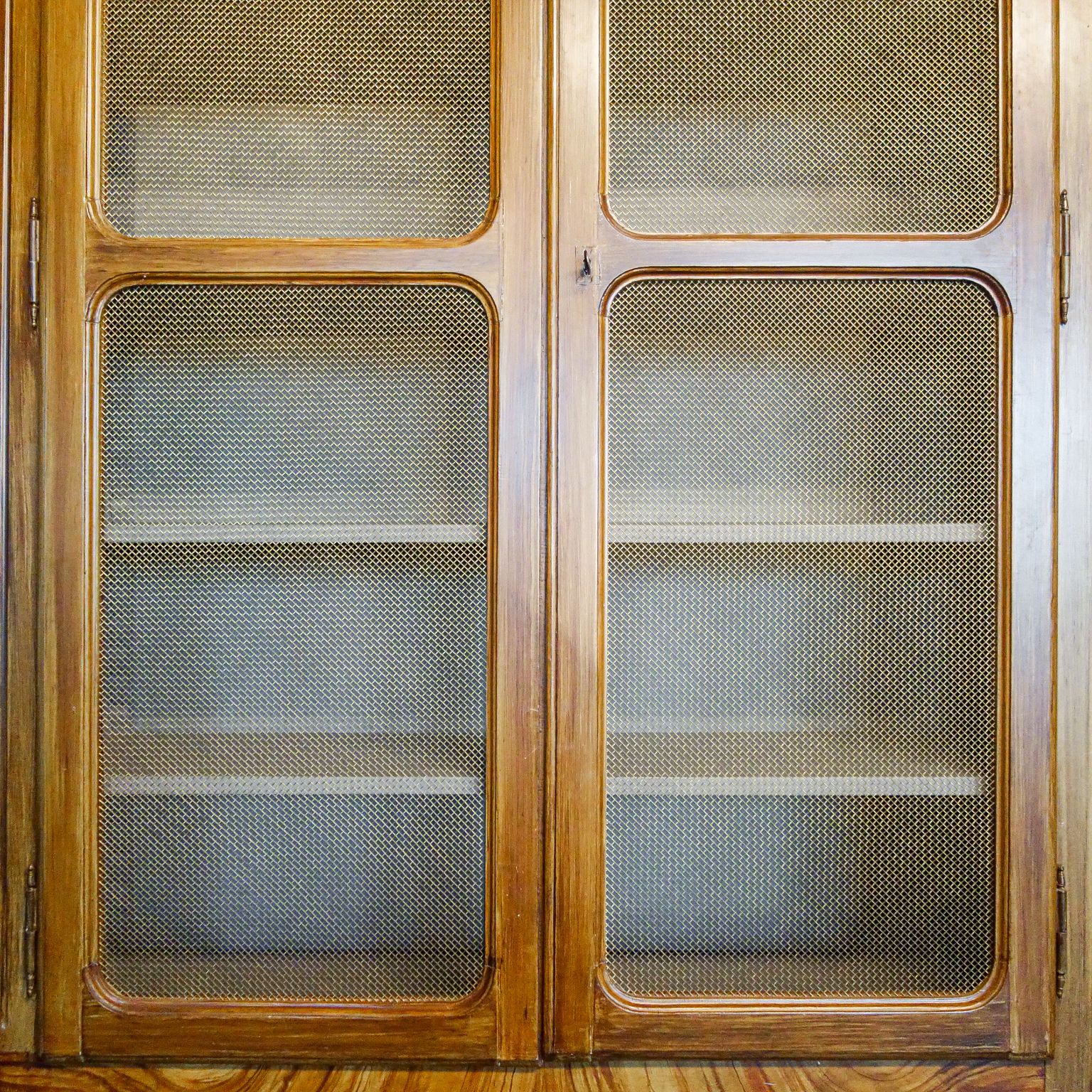 4500.0 Grote Vintage Boekenkast Van Hout photo