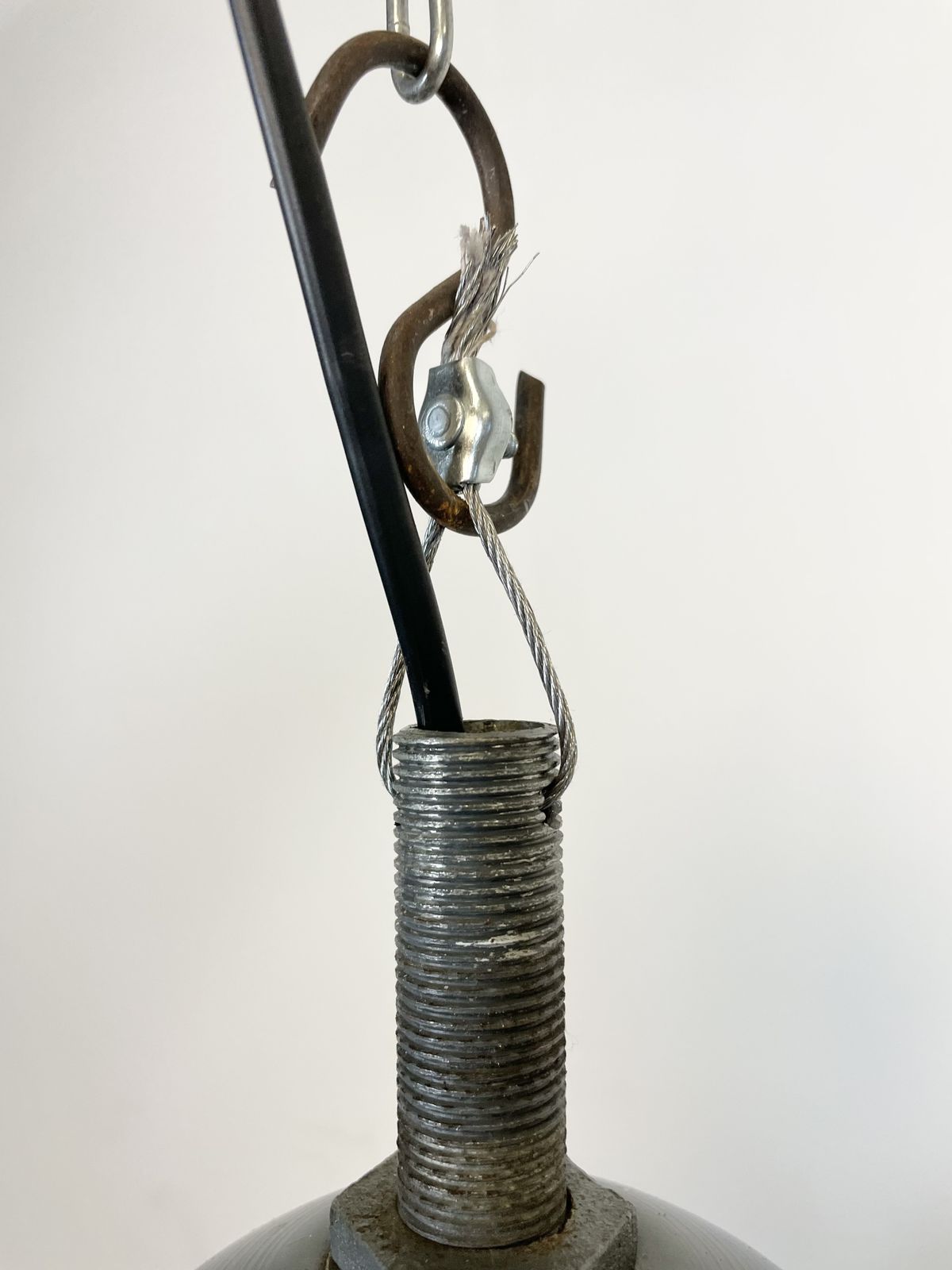 photo vinterior Grey Industrial Pendant Lamp With Clear Glass Cover, 1970s, 4x