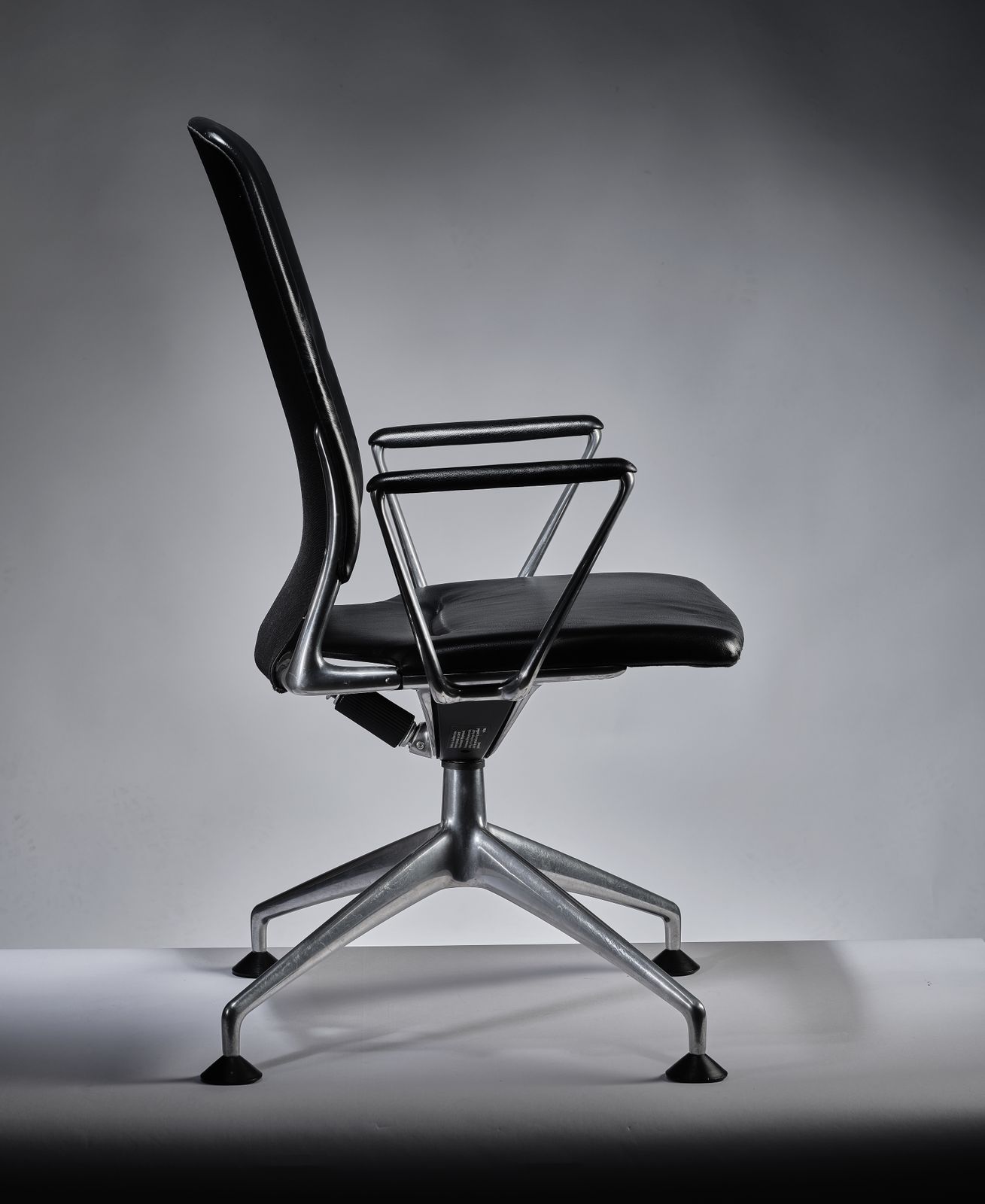 Black Leather Vitra Meda Conference Office Desk Chair By Alberto Meda, Circa 2000 photo vinterior