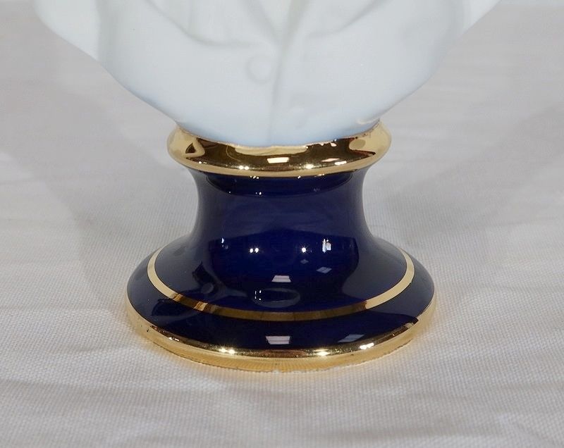 photo furniture Small Bust Of Alexandre Brongniart In Limoges Biscuit, After Ja Houdon