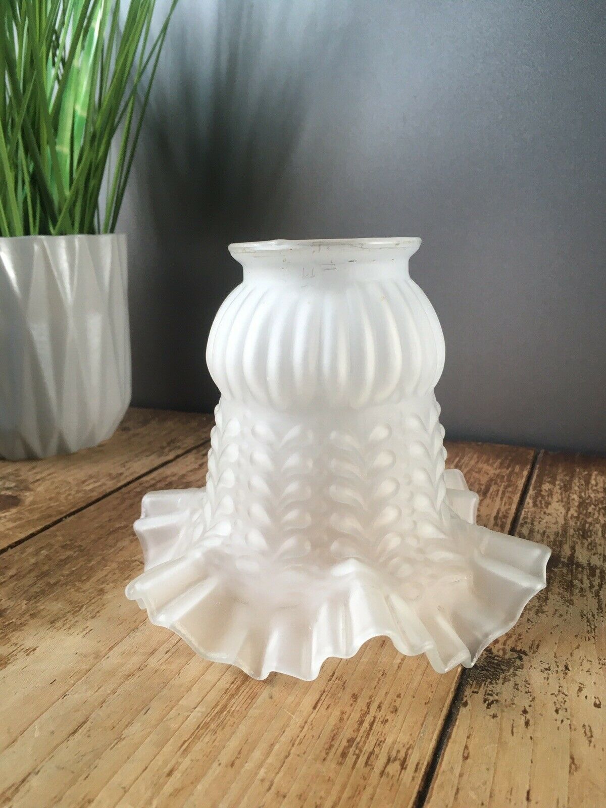 Art Nouveau French Frosted Satin Glass Ruffled Edge Light Lamp Shade Deco