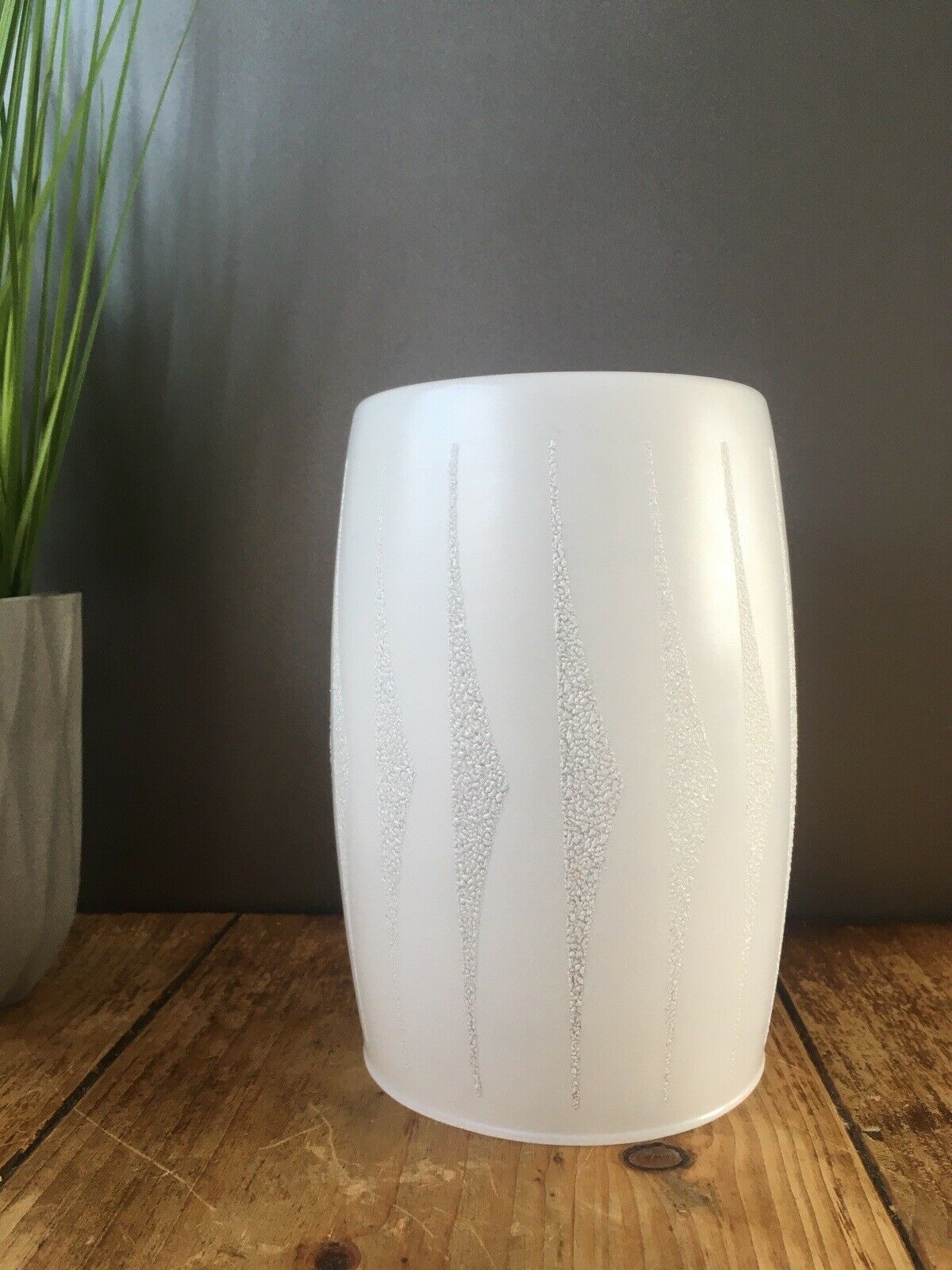 Retro 70's Clear & White Geometrical Chevron Light Lamp Shade Mid Century Modern photo for sale