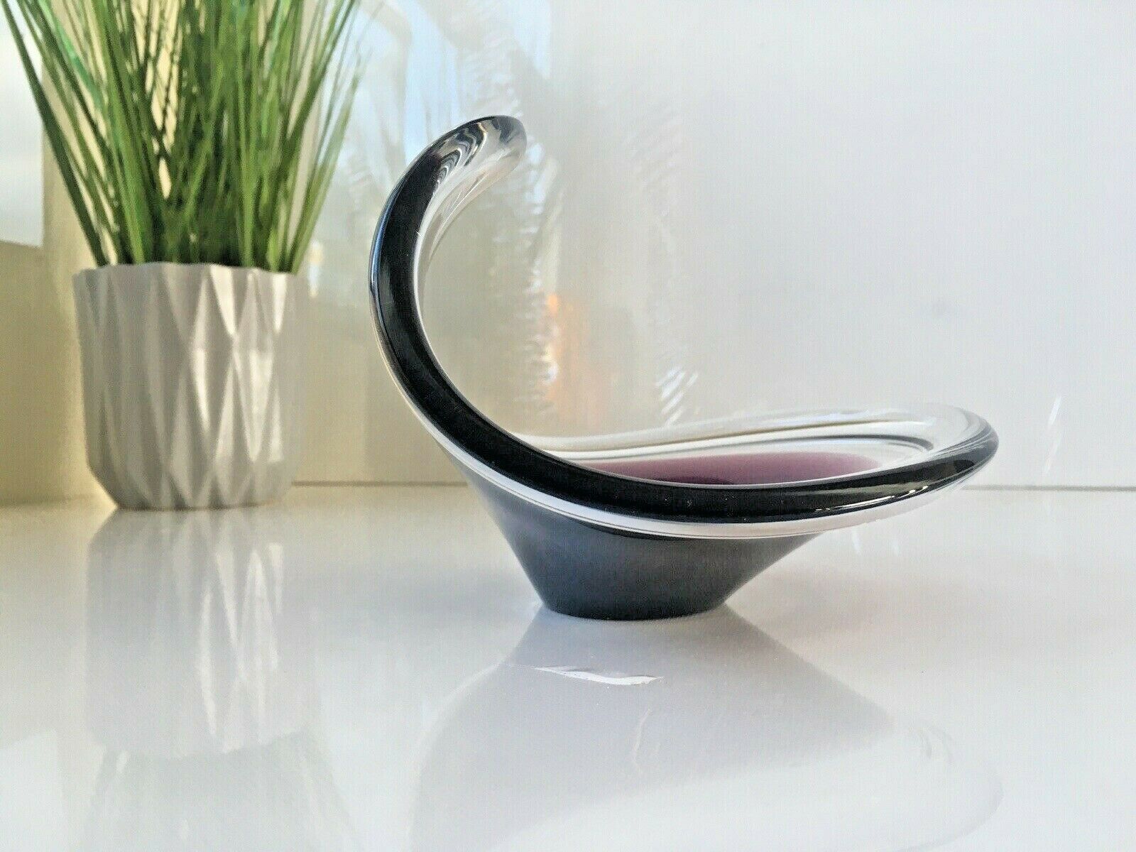 Mid Century Swedish Flygsfors Aubergine Freeform Art Glass Bowl   Paul Kedelv photo 65.0