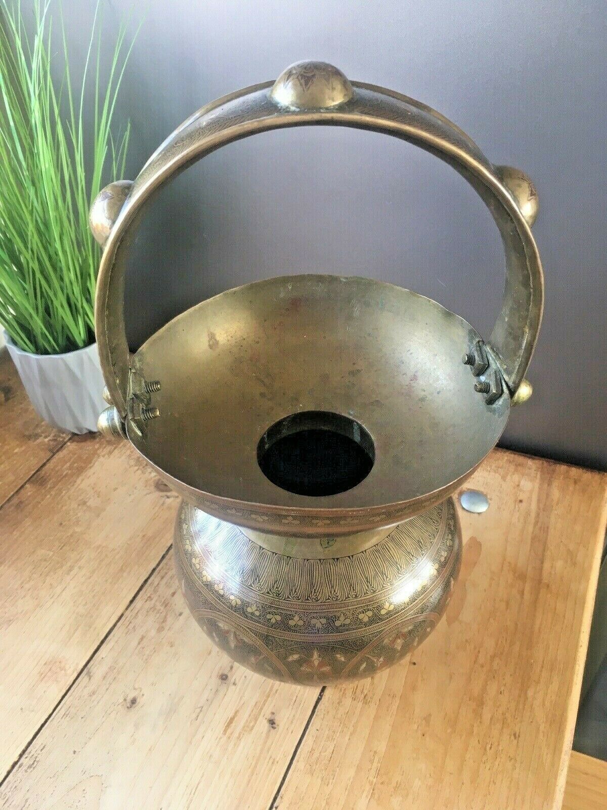 Home Decor Large Indian Gourd Metal Brass Enamelled Kamandalu Water Jug Pot Vase Vintage photo