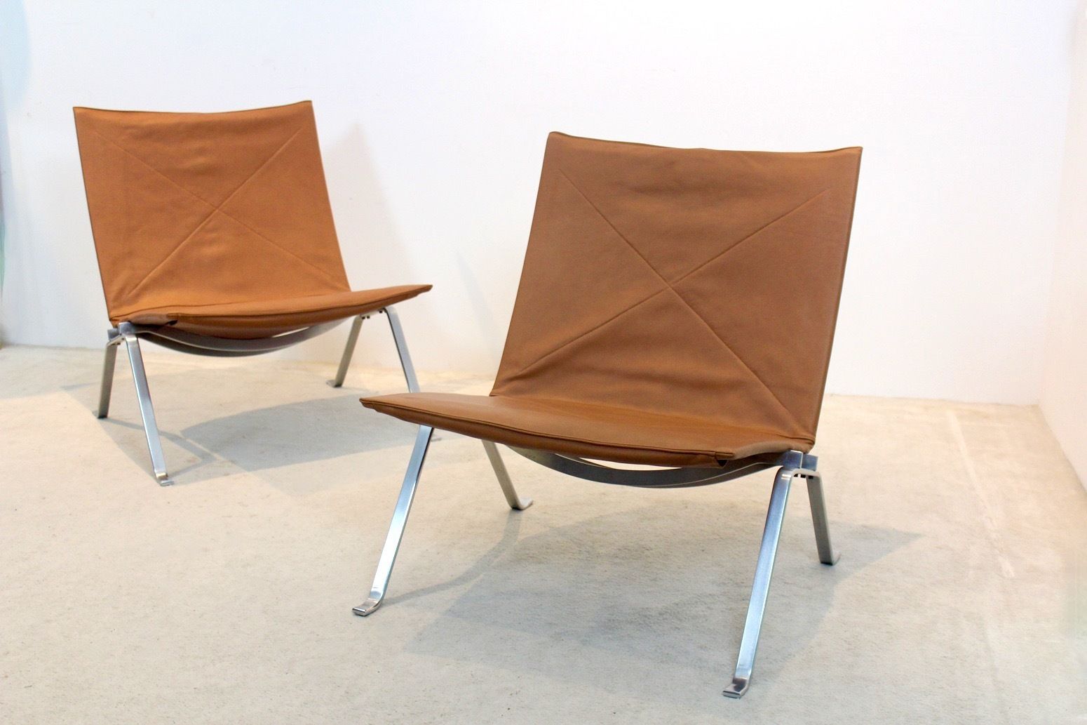 Cognac Leather Pk22 Chairs By Poul Kjærholm For E. Kold Christensen