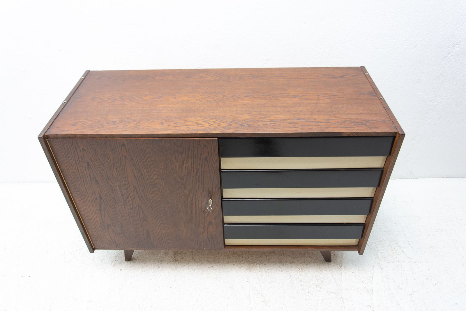 Meubels Mid Century Ladekast, Ca. Jaren 1960 photo