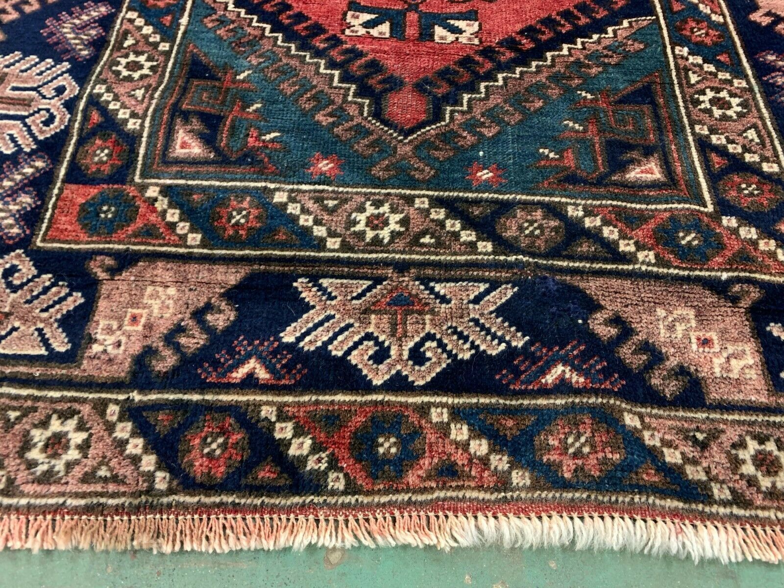 Vintage Turkish Tribal Rug Veg Dye 220x132 Cm Turkish Carpet Red photo vinterior