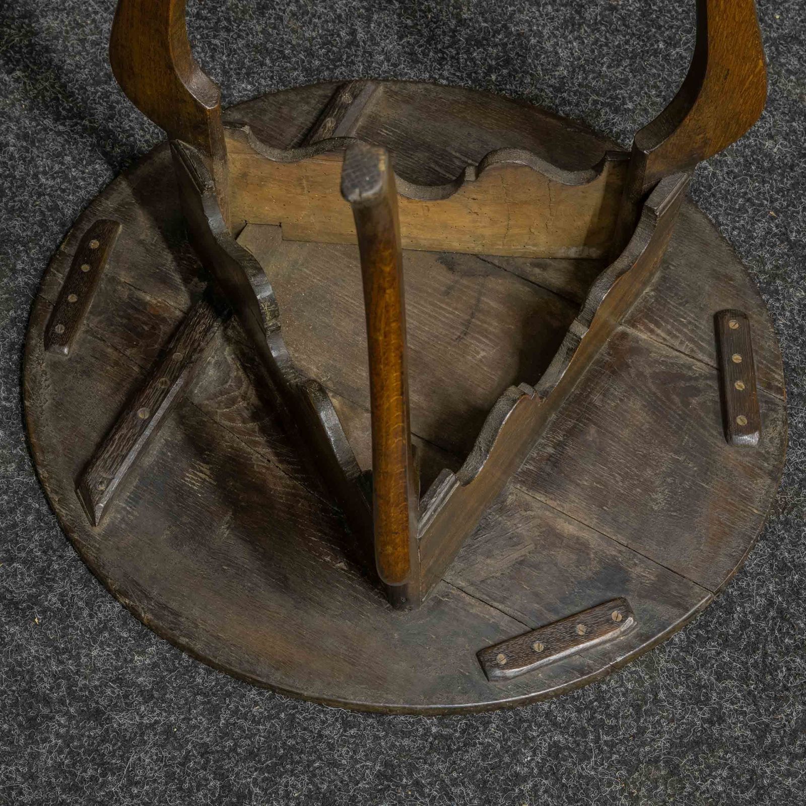 photo furniture 18th Century Oak Table