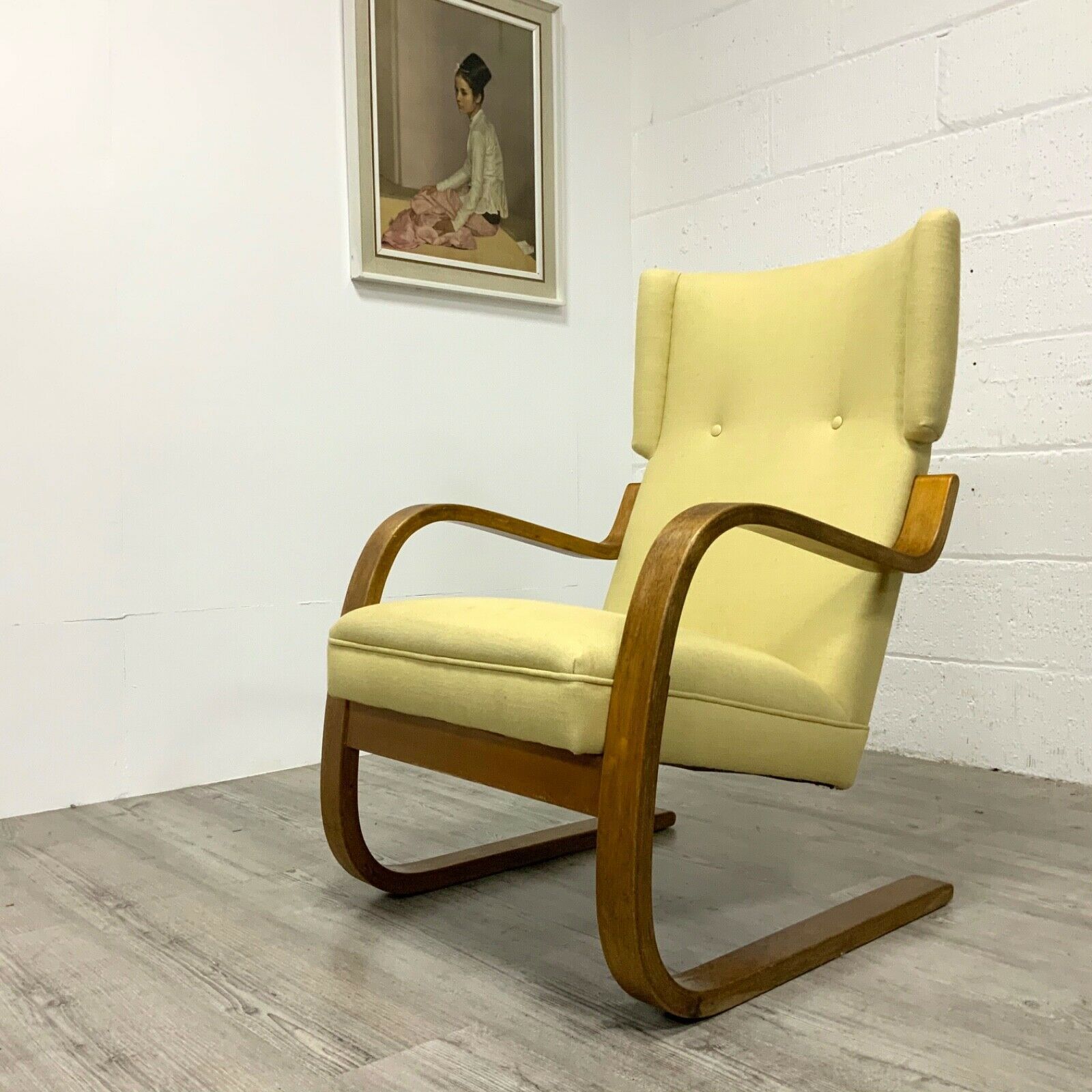 An Early Alvar Aalto No2 Model 401 Bent Plywood Lounge Chair Finmar / Artek