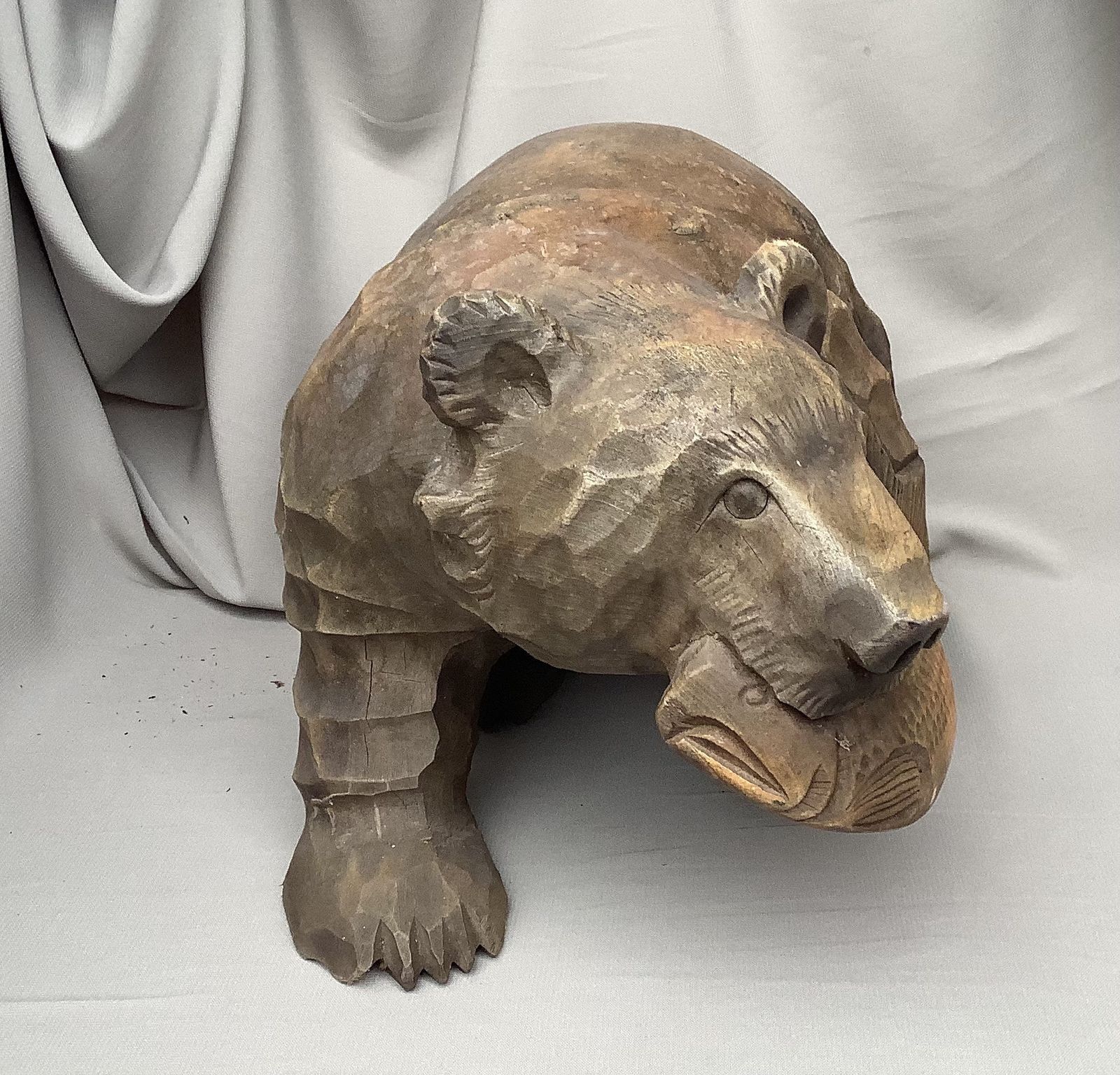 Carved Wooden Bear, 1950s, Vintage photo furniture