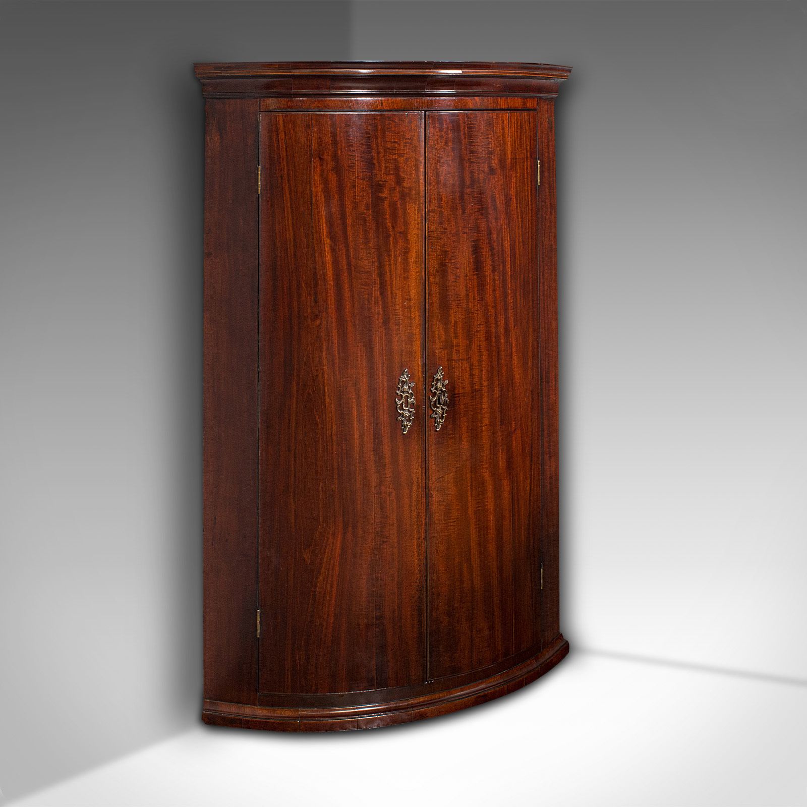 Antique Corner Cabinet, English, Bow Front, Hanging, C.1780 photo vinterior