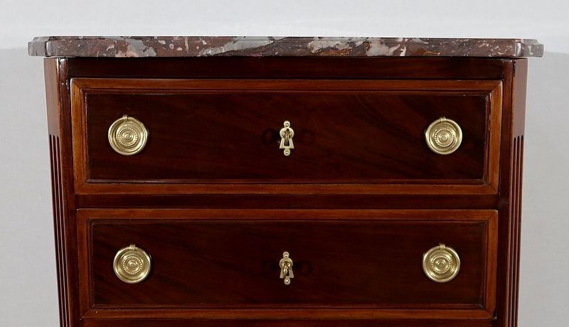 photo furniture Small Semainier In Mahogany,  Louis XVI Period, 18th Century