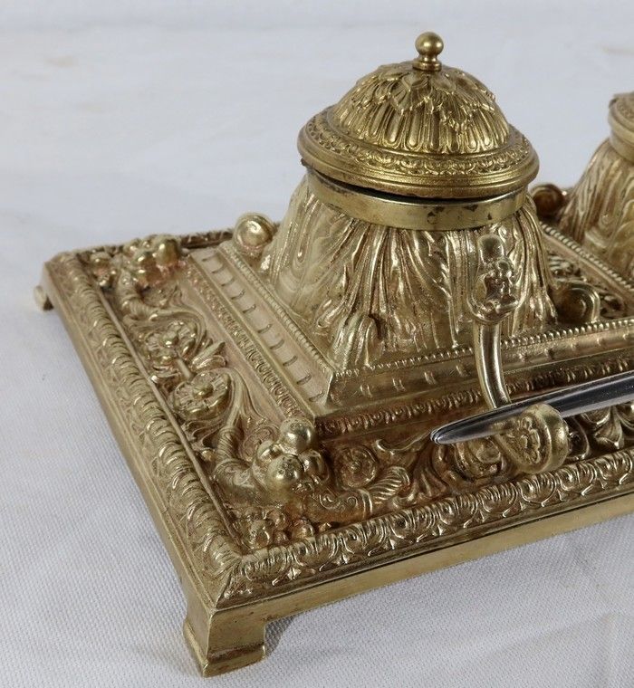 Inkwell In Gilded Bronze, In The Renaissance Style   Late 19th Century photo 808.55