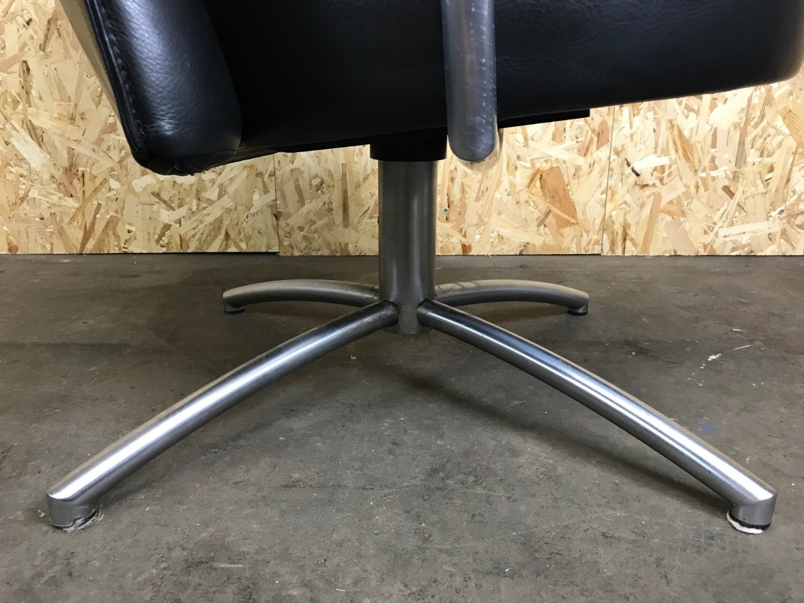 Furniture Erik Jørgensen Ej70 "Partner" Chair By Joannes Foersom & Peter Hiort Lorenzen photo