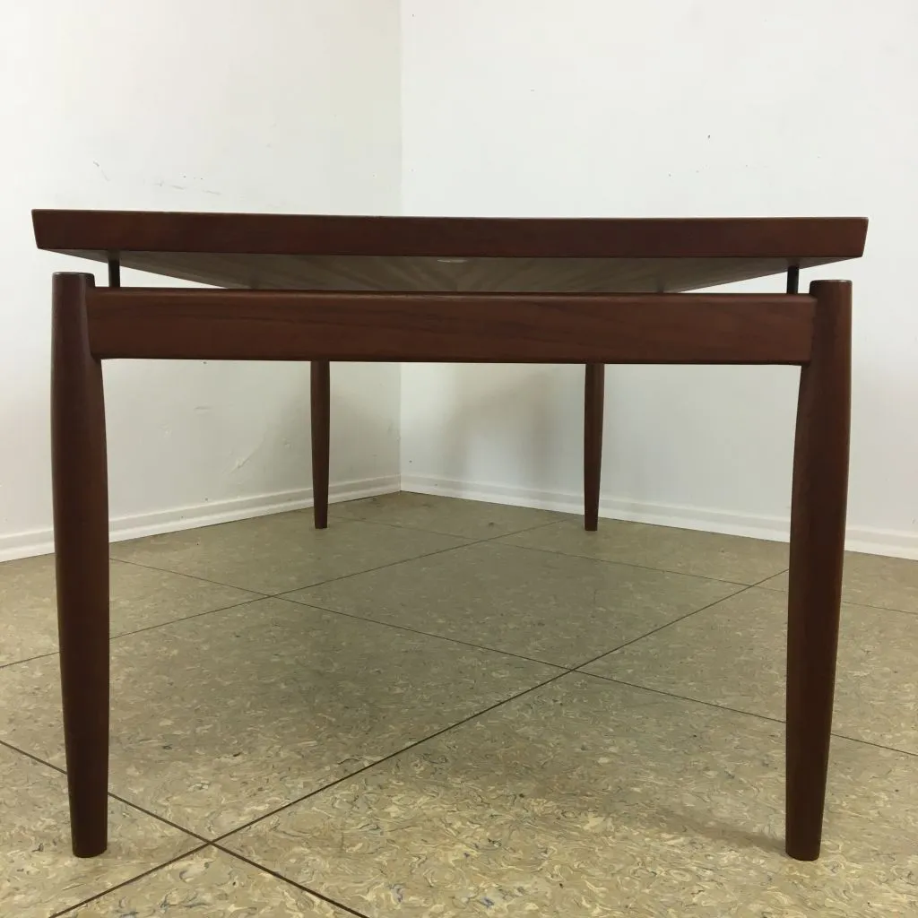 photo vinterior 60s 70s  Table Table Grete Jalk France & Son Denmark Design