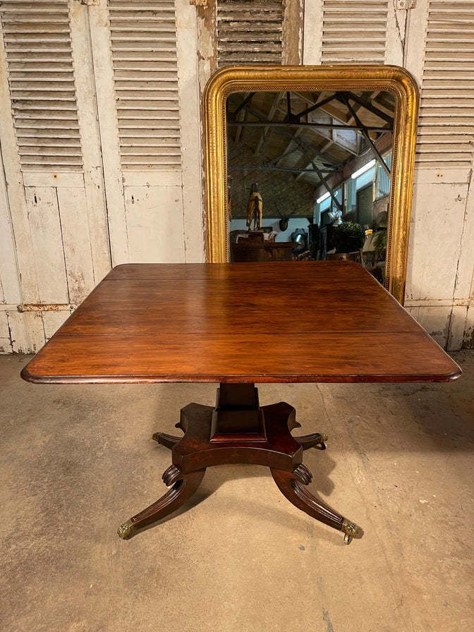 Early Antique Georgian George II Flame Mahogany Breakfast Table Circa 1740 photo 495.0