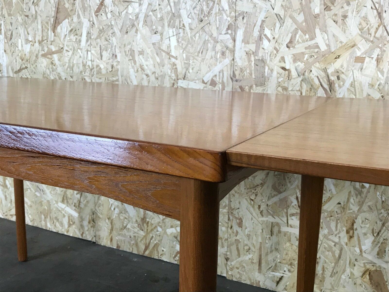Dining Table Burchardt Nielsen Danish Design photo vinterior